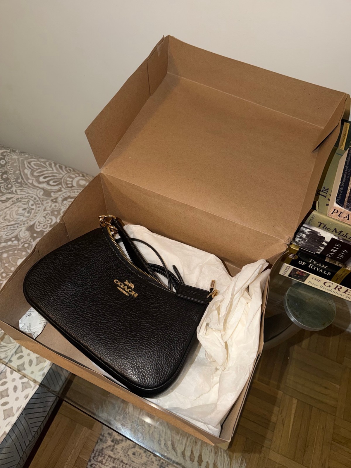 Coach Teri Shoulder Bag Black Pebble Leather Gold Hardware CV934 + Box