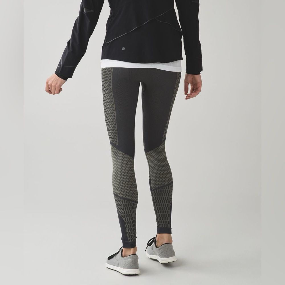 RARE Lululemon About That Base Tight Black / Slate Size 0