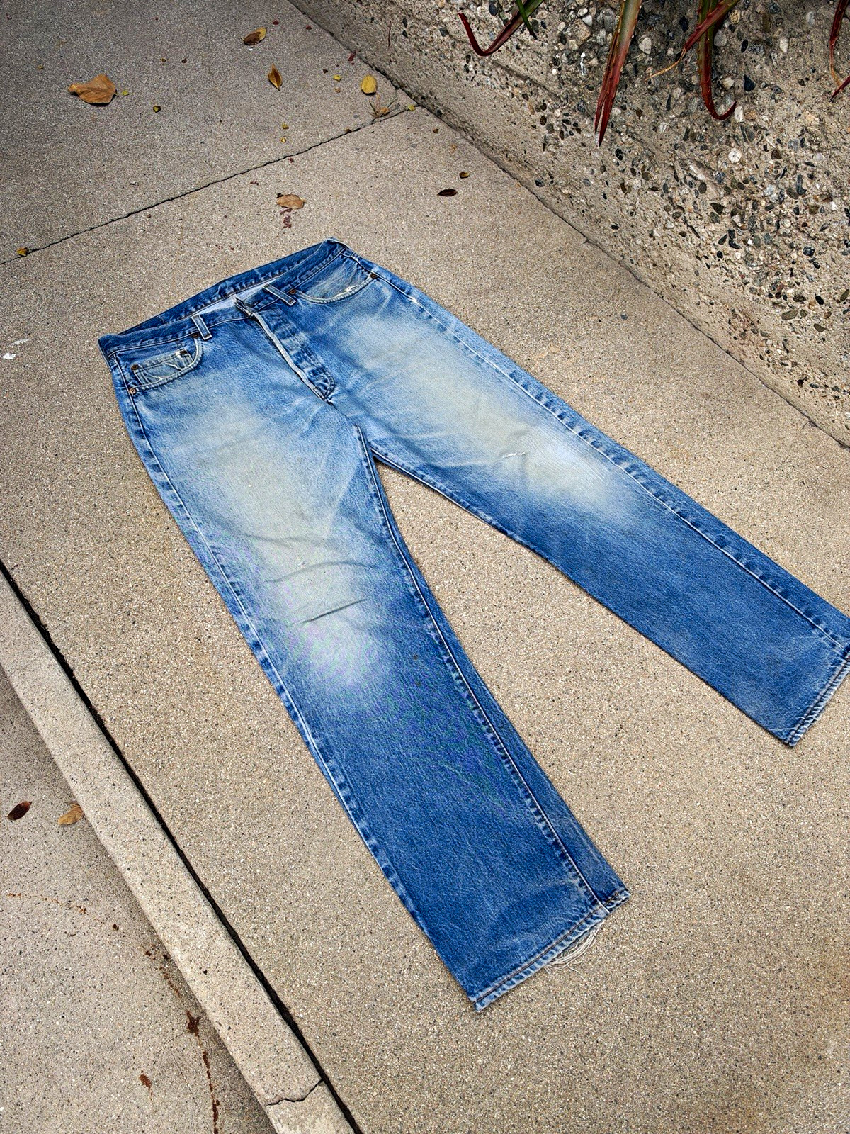 Vintage Levi\'s 501 Redline Jeans Button Fly 5-Pocket Tagged 36x34