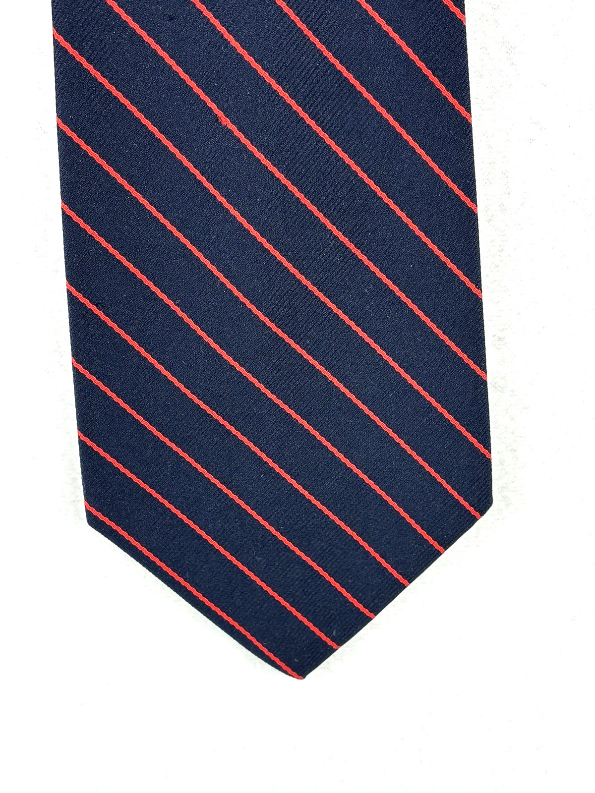 Vtg Men\'s  100% Polyester Repp Tie Navy Red Stripes 4\