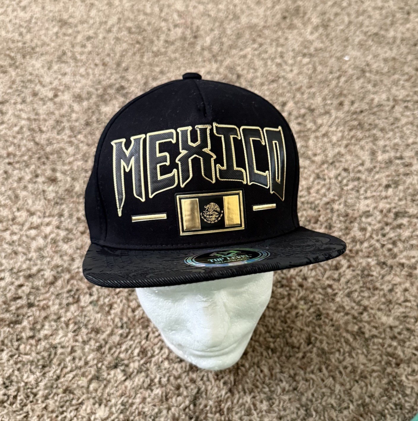 Gorra De México Negra Con el escudo Nacional Oficial.  Orgullo Mexicano.