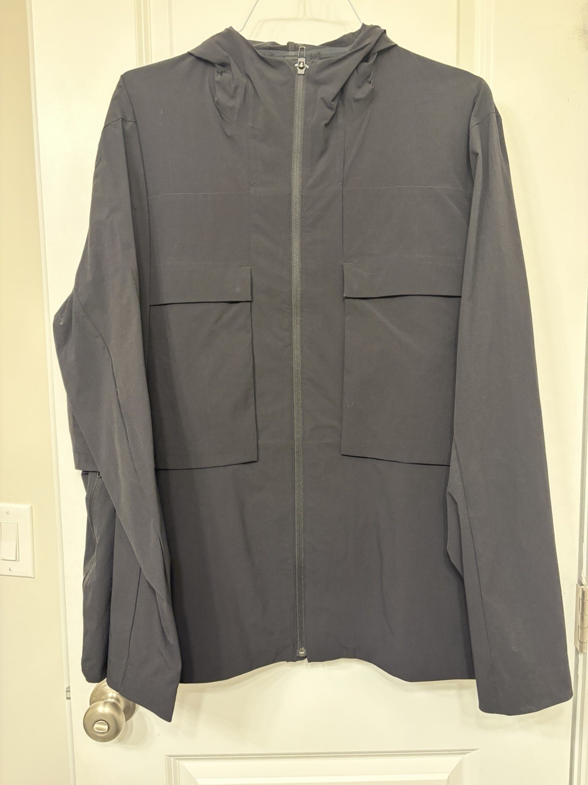 lululemon City-to-Hike Waterproof Jacket Men’s XL Black LM4FWS New Without Tags