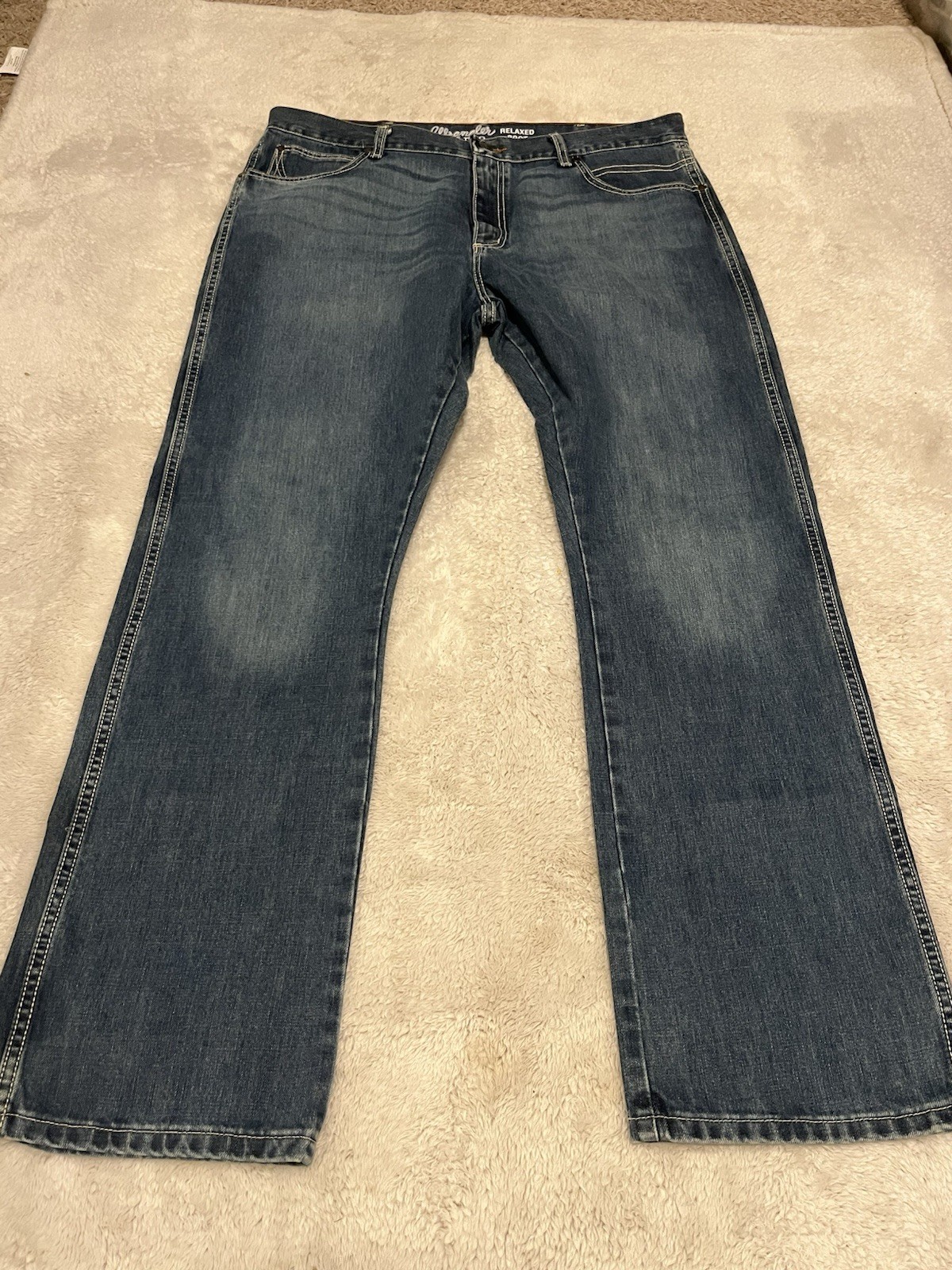 Wrangler Retro Relaxed straight Jeans Mens 38X34 Dark Wash Denim Western Cowboy