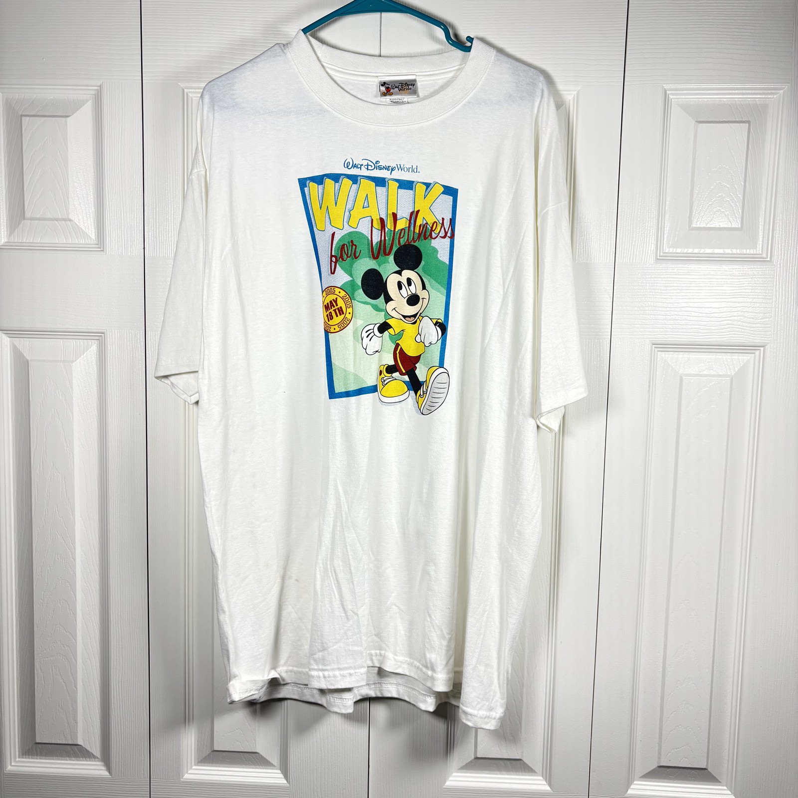 Vintage Walt Disney World Walk for Wellness Mickey Mouse TSh