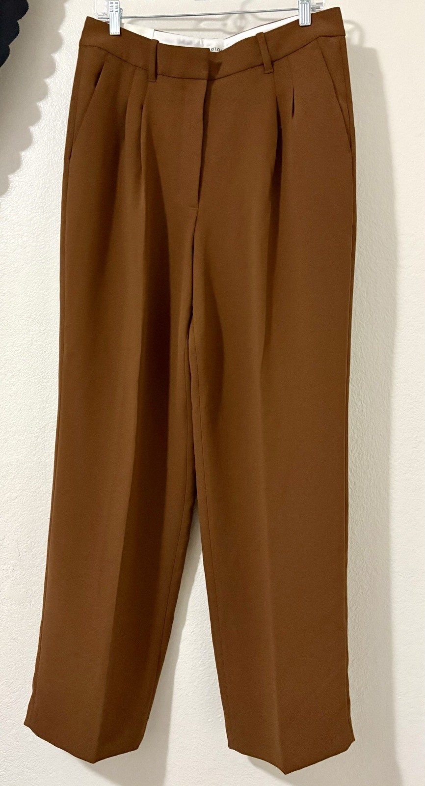 ARITZIA WOMEN\'S THE EFFORTLESS PANTS CURVED-FIT PLEATED CREPETTE BROWN 12 NEW