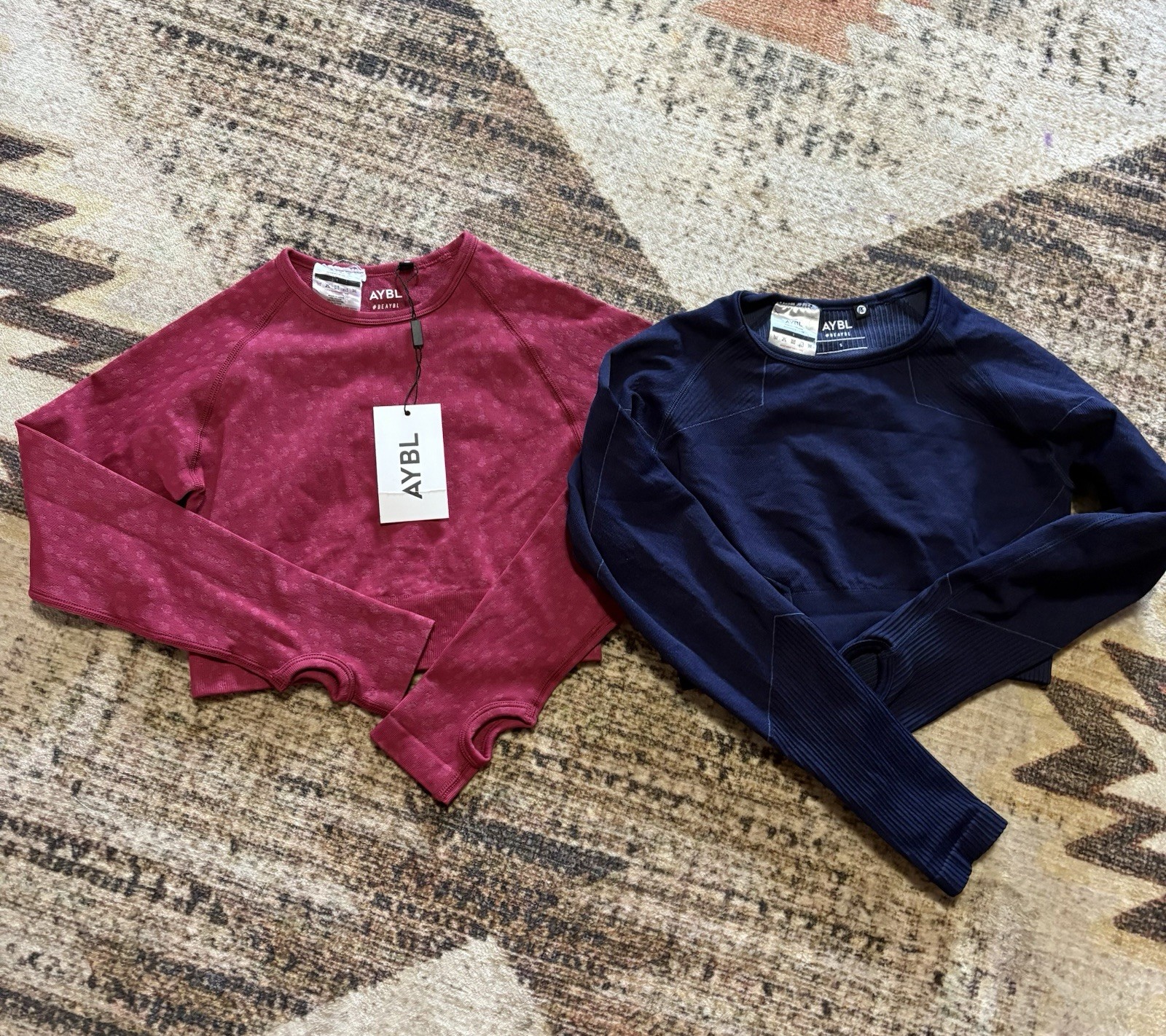 AYBL NWT Evolve Speckle Seamless Long Sleeve Crop Top in Raspberry & Royal Blue