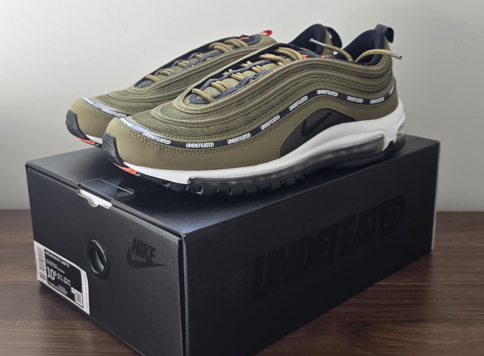 Nike x UNDEFEATED Air Max 97 Militia Green DC4830-300 US 10.5 EU 44.5 New Box