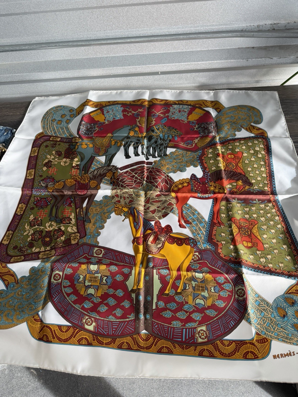 HERMES Carre 90 ART des STEPPES Silk Scarf  white　Multicolor No Box ：