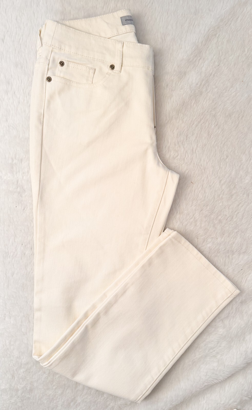 NWT Chico\'s Women\'s Platinum Denim Slim Leg Reg Jeans Antique Ivory Size 0.5