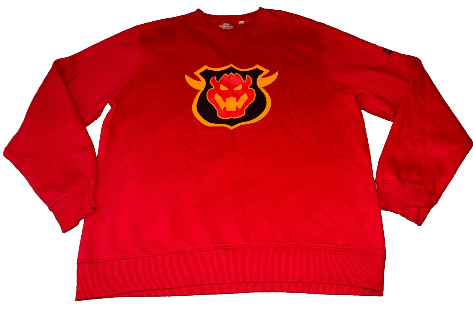 Universal Studios Super Nintendo World Bowser Sweatshirt Men\'s XL Red Crewneck