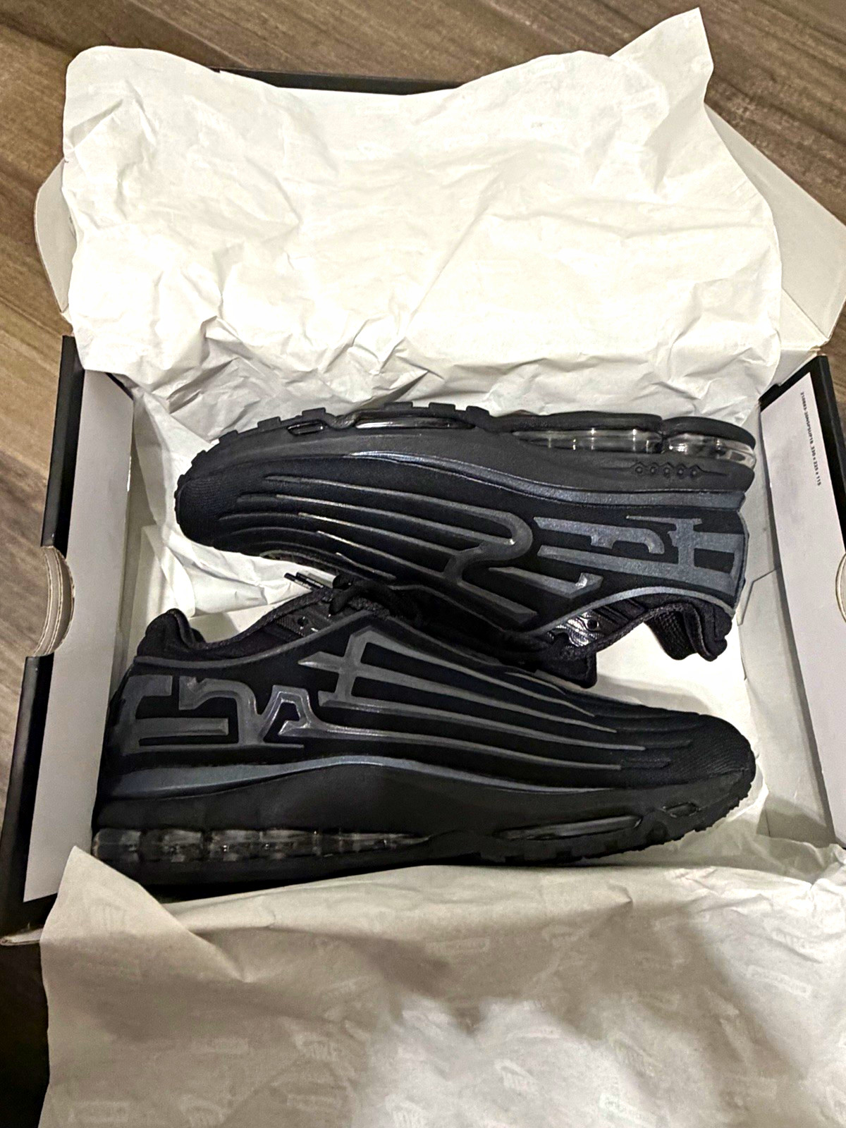 Nike Supreme x Air Max 2001 Air Ecstasy Men’s US 8.5 Black *TRIED ON*