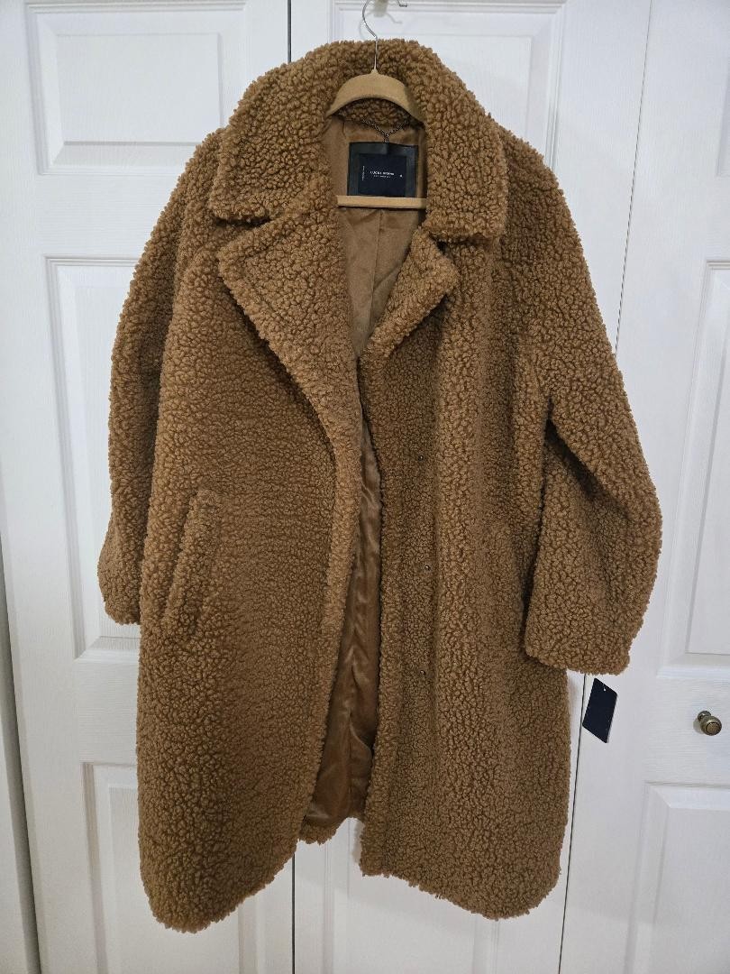 Lucky Brand new brown coat for Women, oversized XL, Faux Fur, snap closure