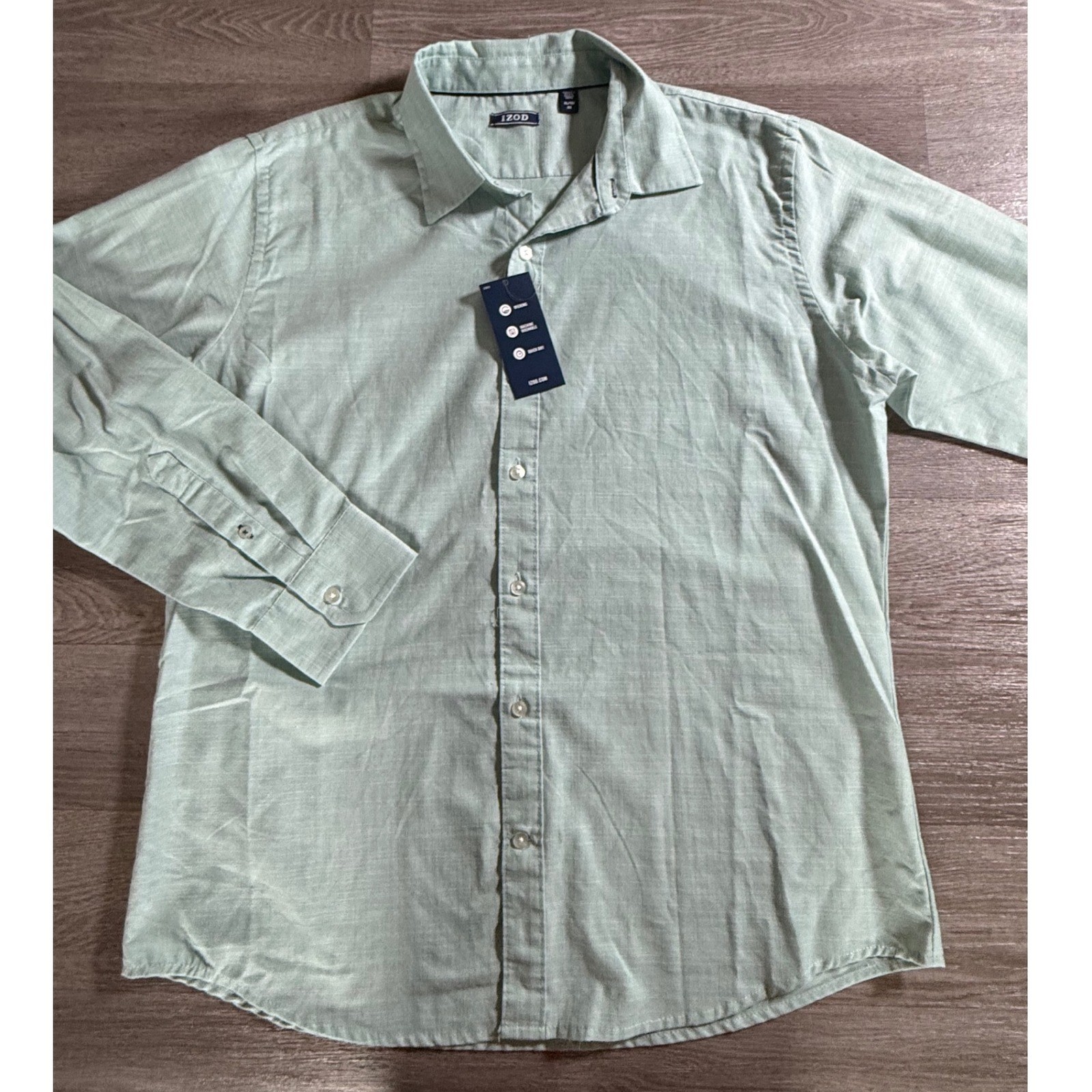 IZOD Mens XL Sage Green Long Sleeve Button Down Wicking Quick Dry Shirt NWT