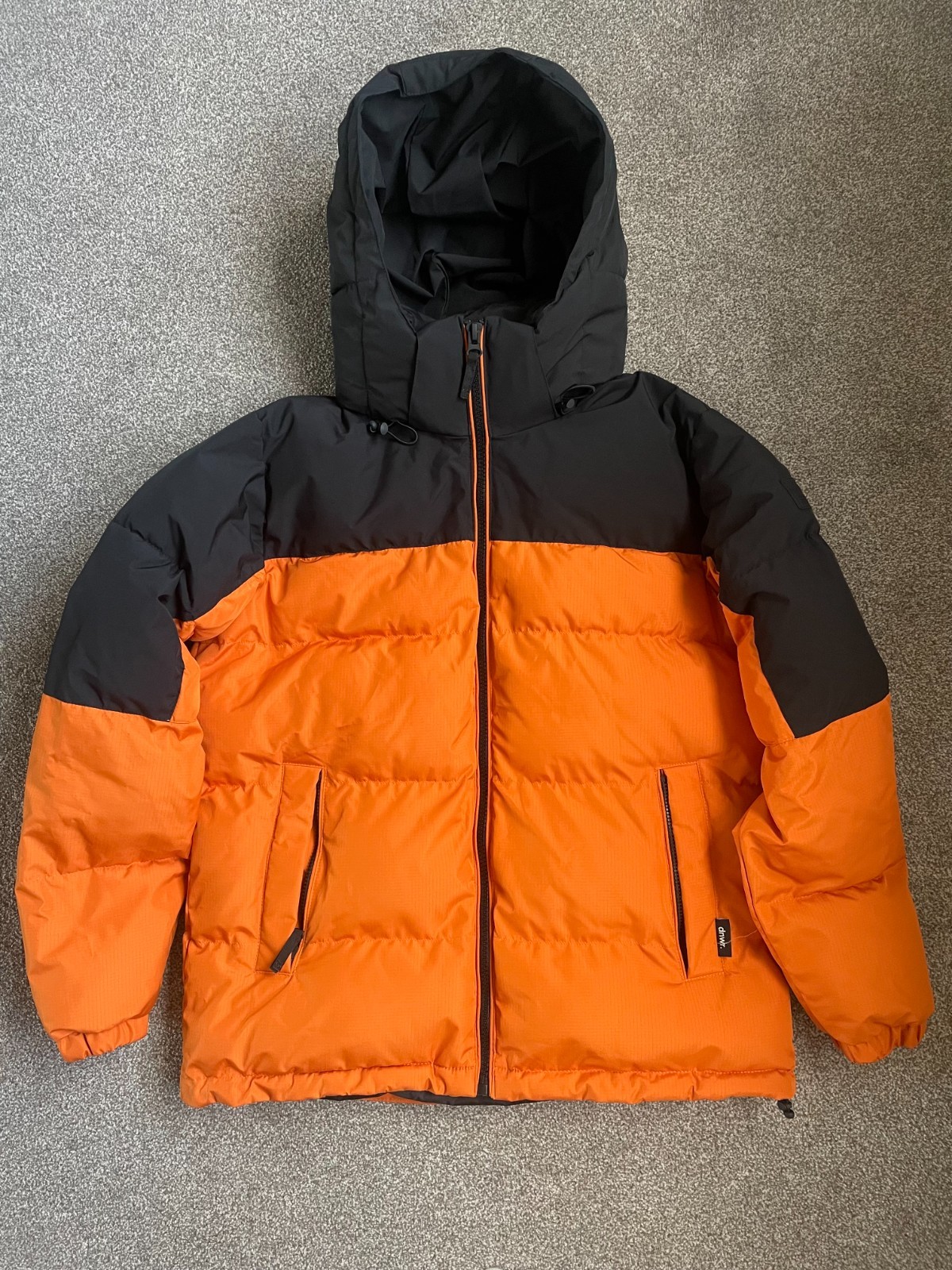 Zara men\'s orange and black hooded puffer jacket, size Medium