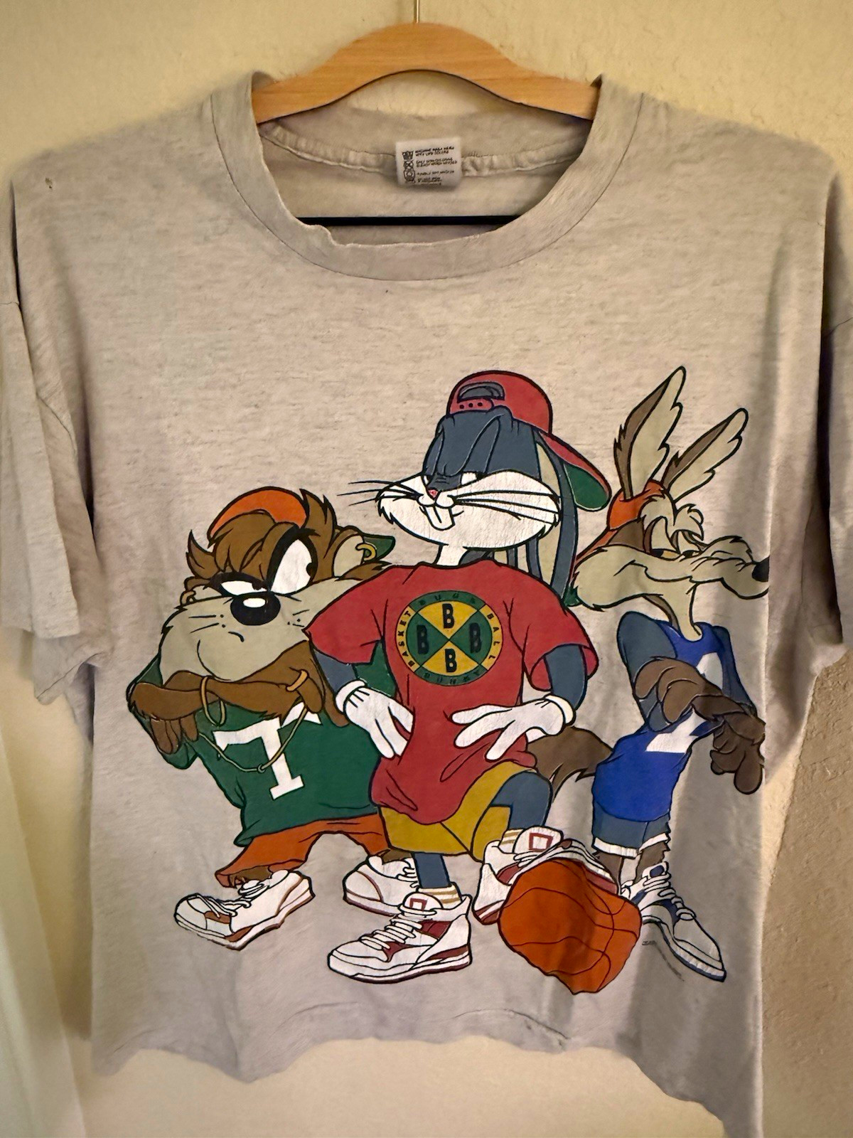 Vintage Looney Tunes Bugs Bunny Taz Wile E. Coyote Double-Sided Tee Gray XL