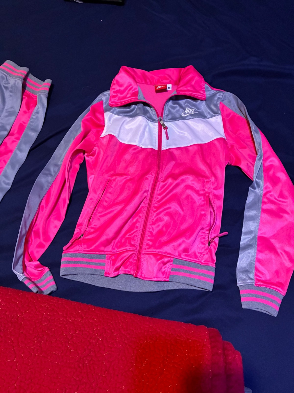 girls medium vintage pink and gray nike sweatsuit