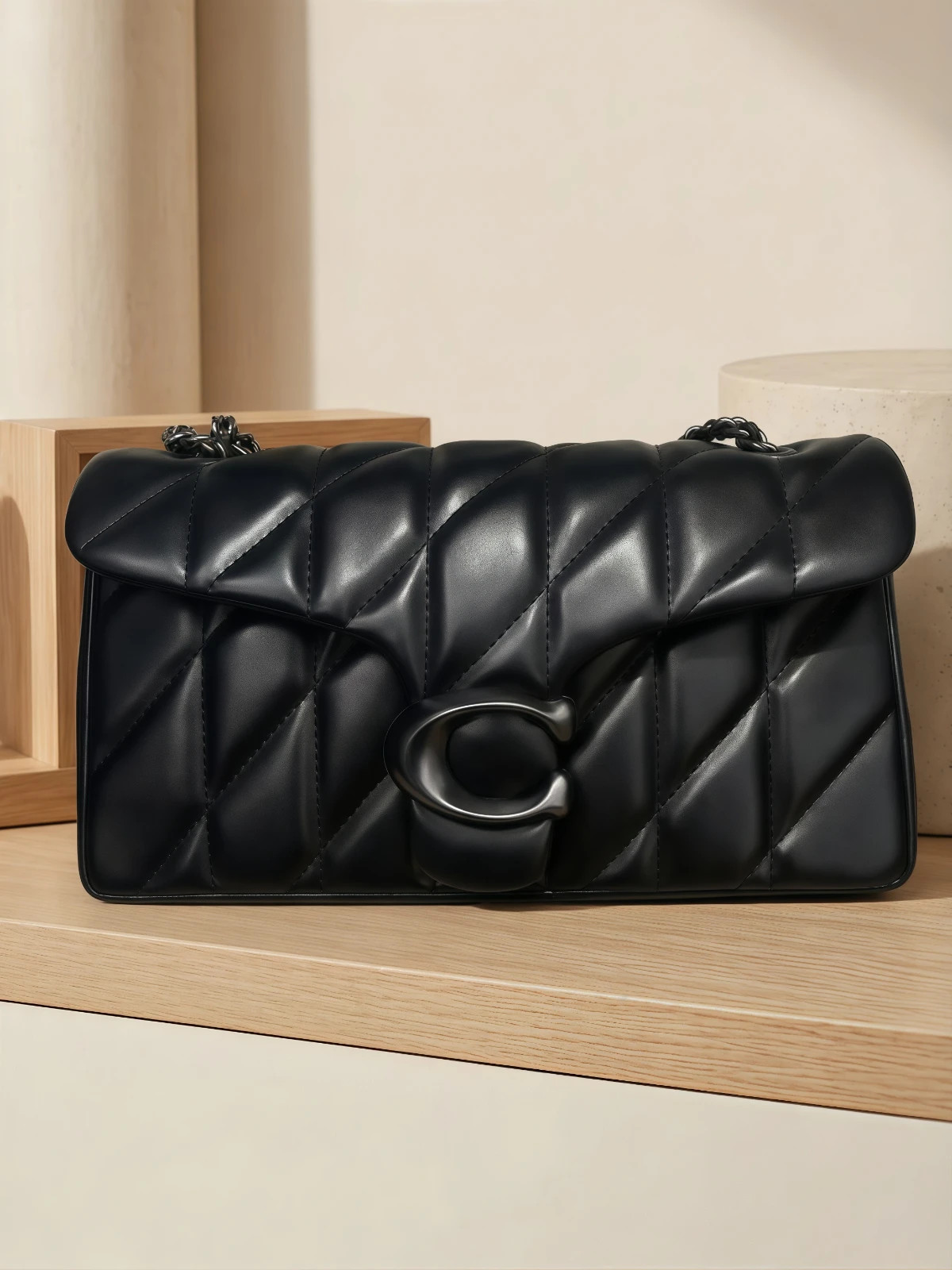 NWT CP150 Coach Black Tabby Shoulder Bag 26 Quilted-Large package