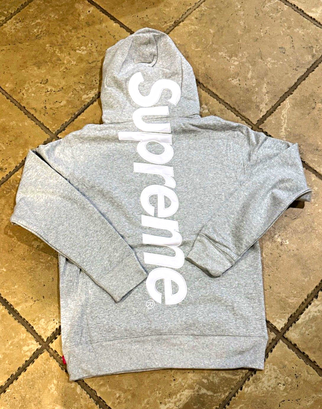 Supreme Size Men’s Extra Large Gray Applique Hoodie