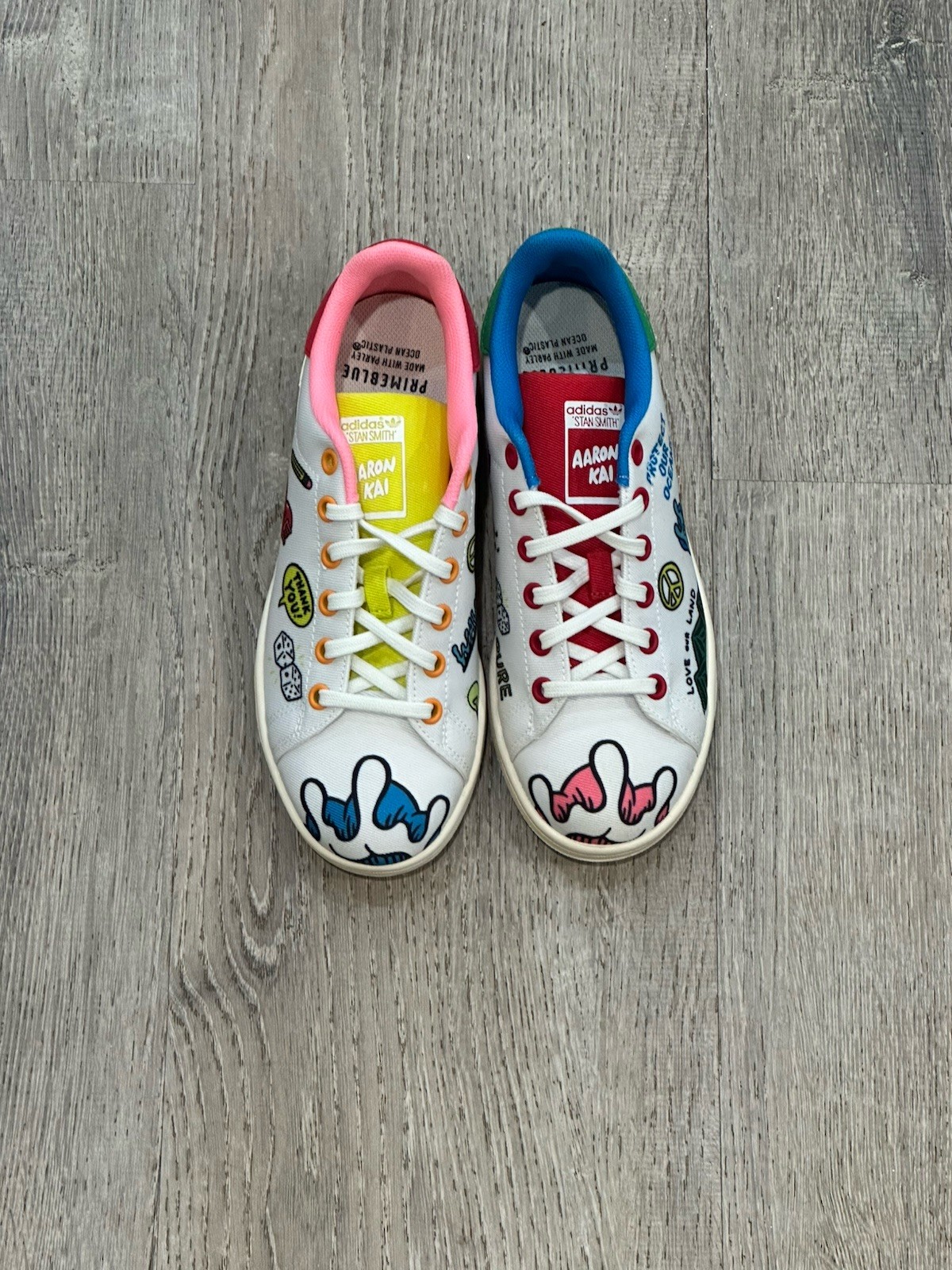 Stan Smith Aaron Kai Cartoon Adidas (New In box) Sz 6.5