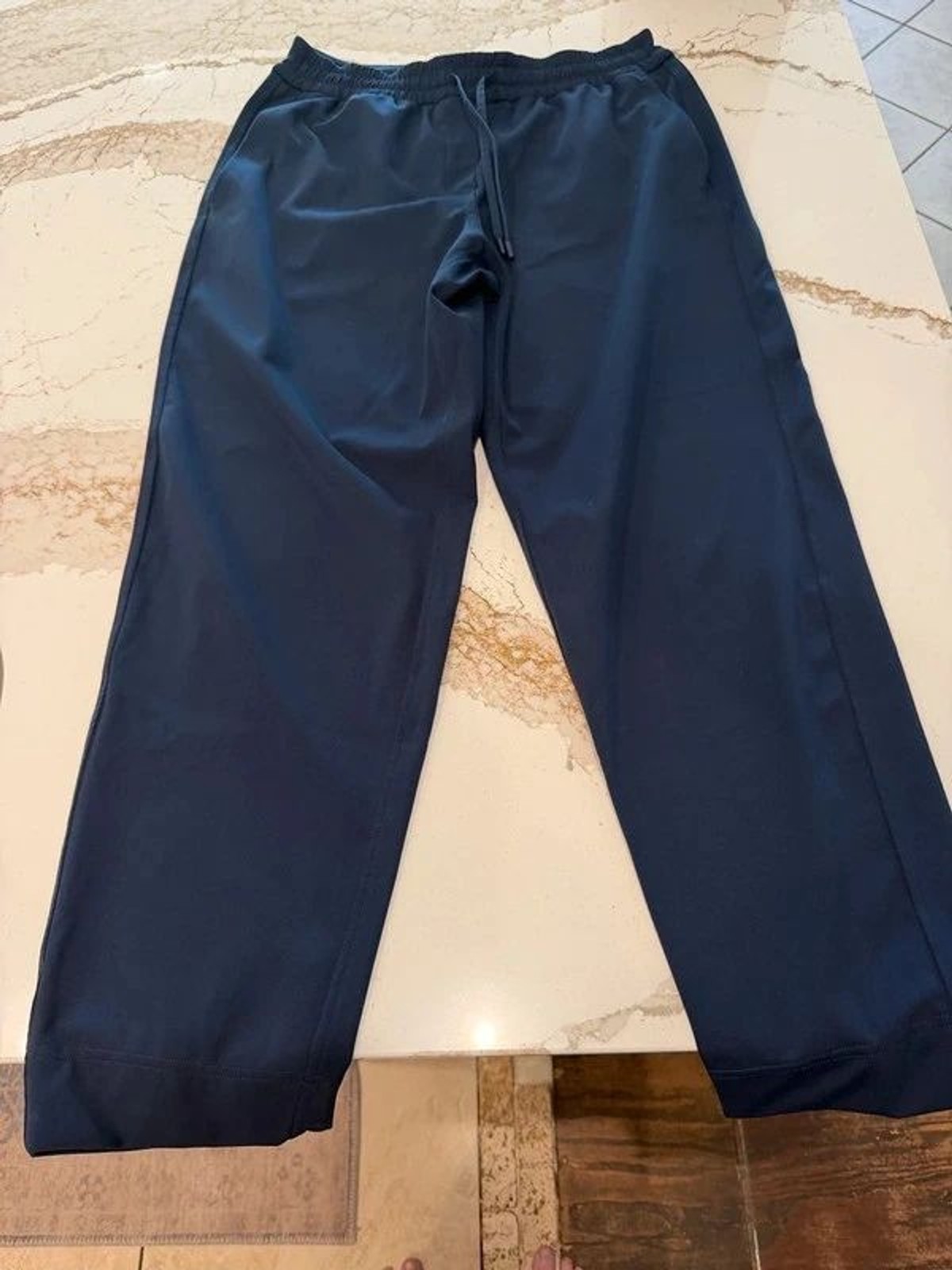 Lululemon Lululemon Tapered-Leg Mid-Rise Pant 7/8 Navy Size S/P Small