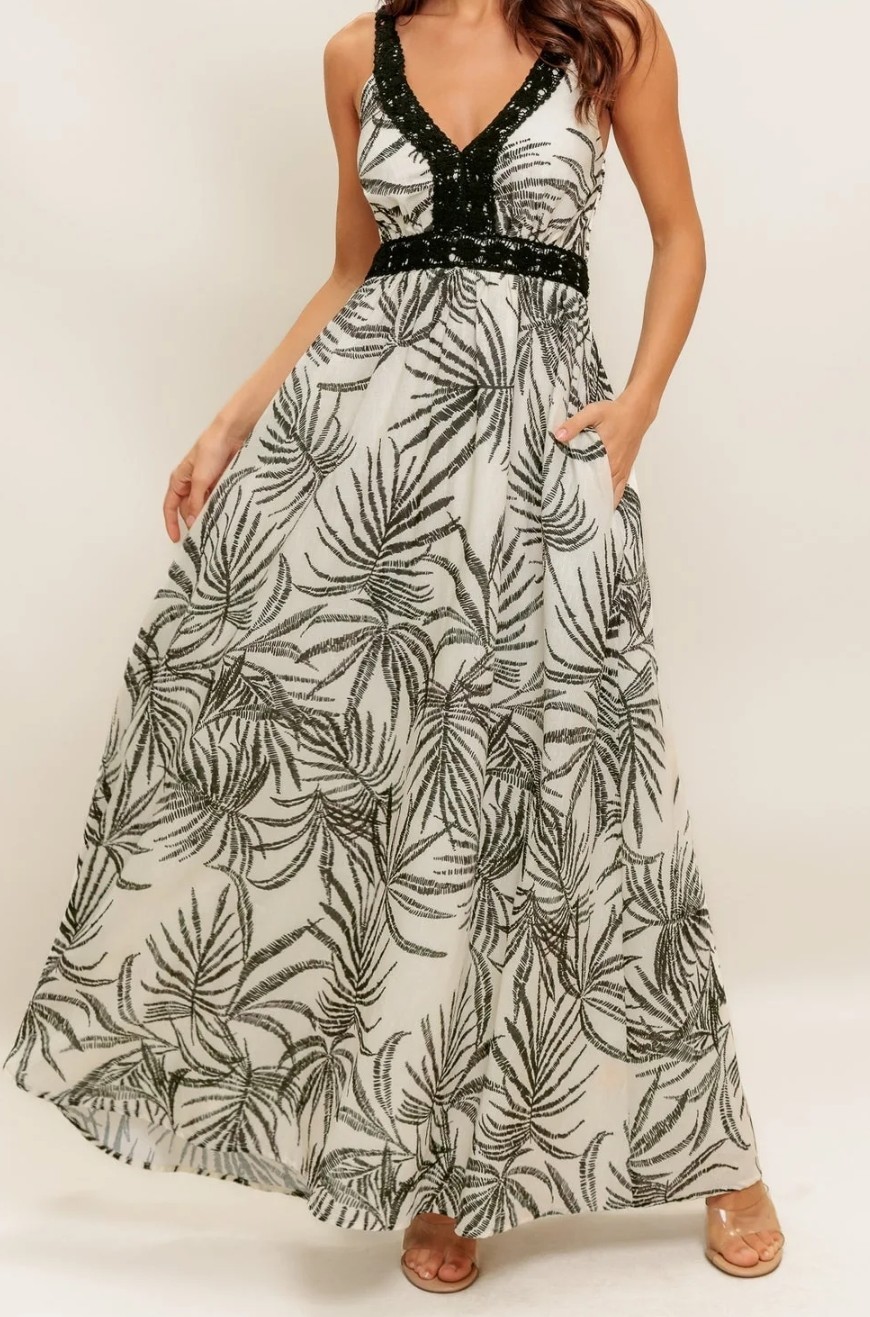 NWT FLYING TOMATO Crochet Trim MaxiDress Sz M