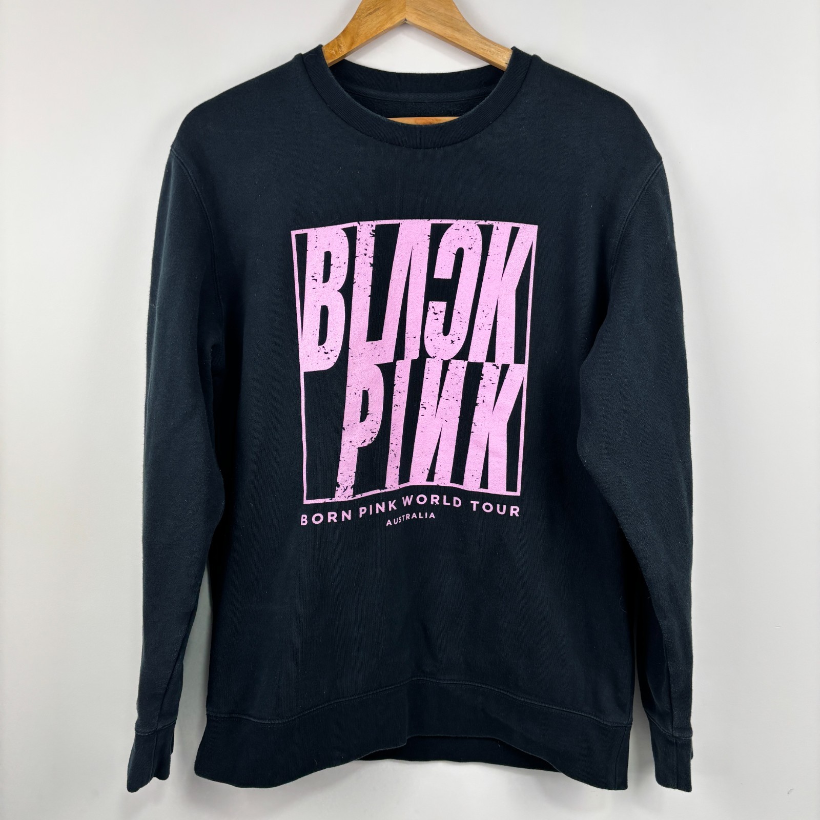 Black Pink Born Pink Australian World Tour Female Jumper Medium Sweater Crewneck