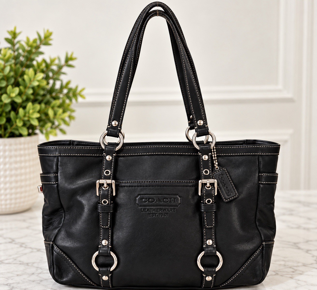 Authentic Unique Coach Black Leather Tote Shoulder Bag With Silver Hardware