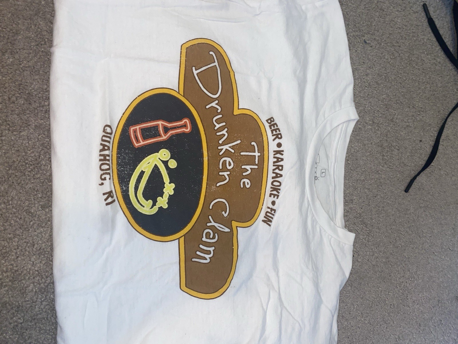 The Drunken Clam Family Guy Experience T Shirt Size Large Tv Show Peter Griffin