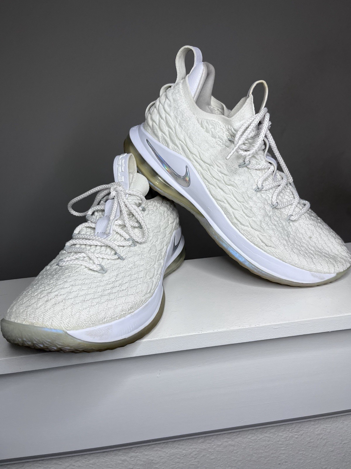 Nike LeBron 15 Low White Metallic Silver AO1755-100 Size 10.5 (No Box)
