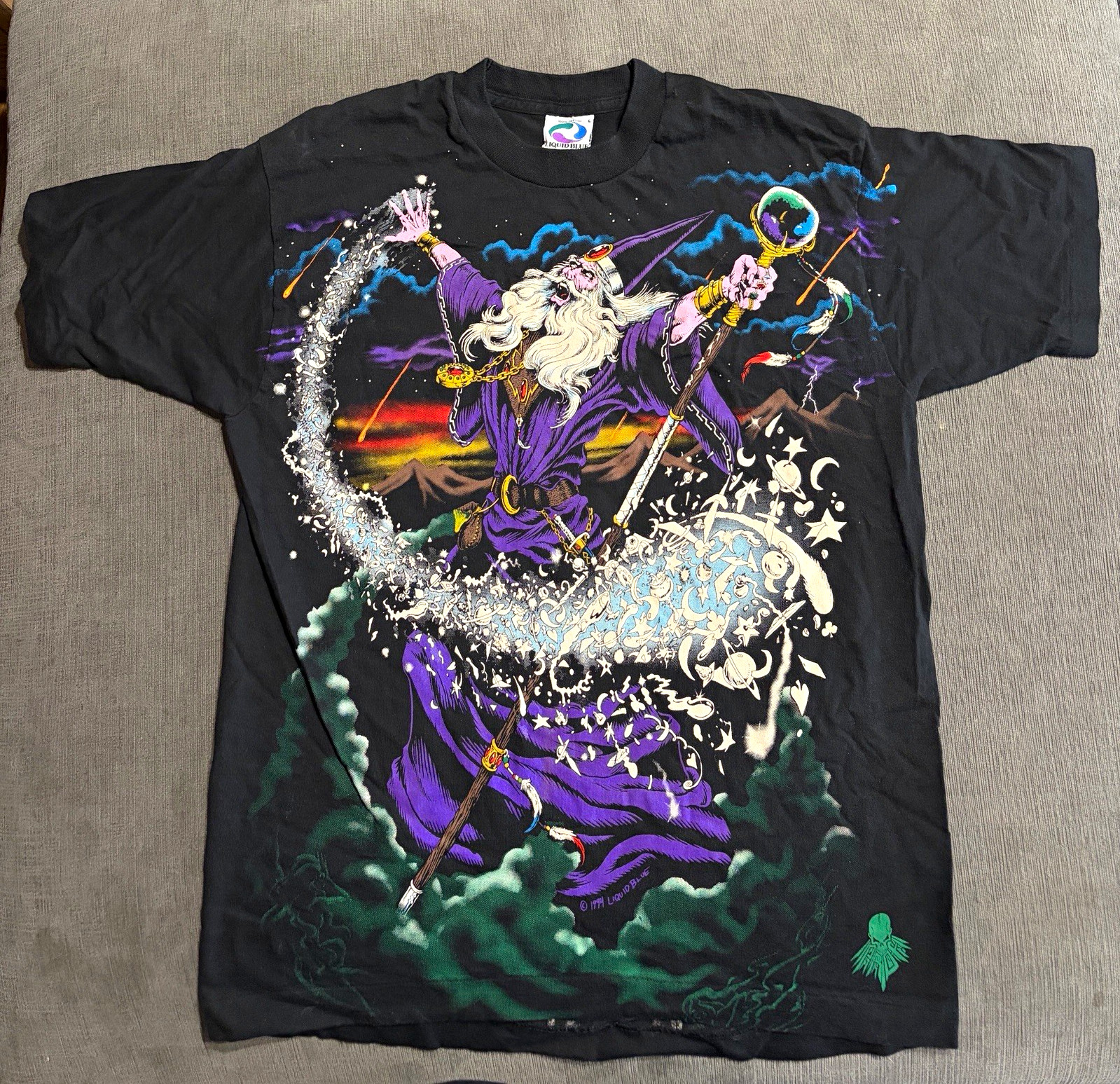 Vintage 1991 Liquid Blue Wizard All Over Print T-Shirt – Size Large