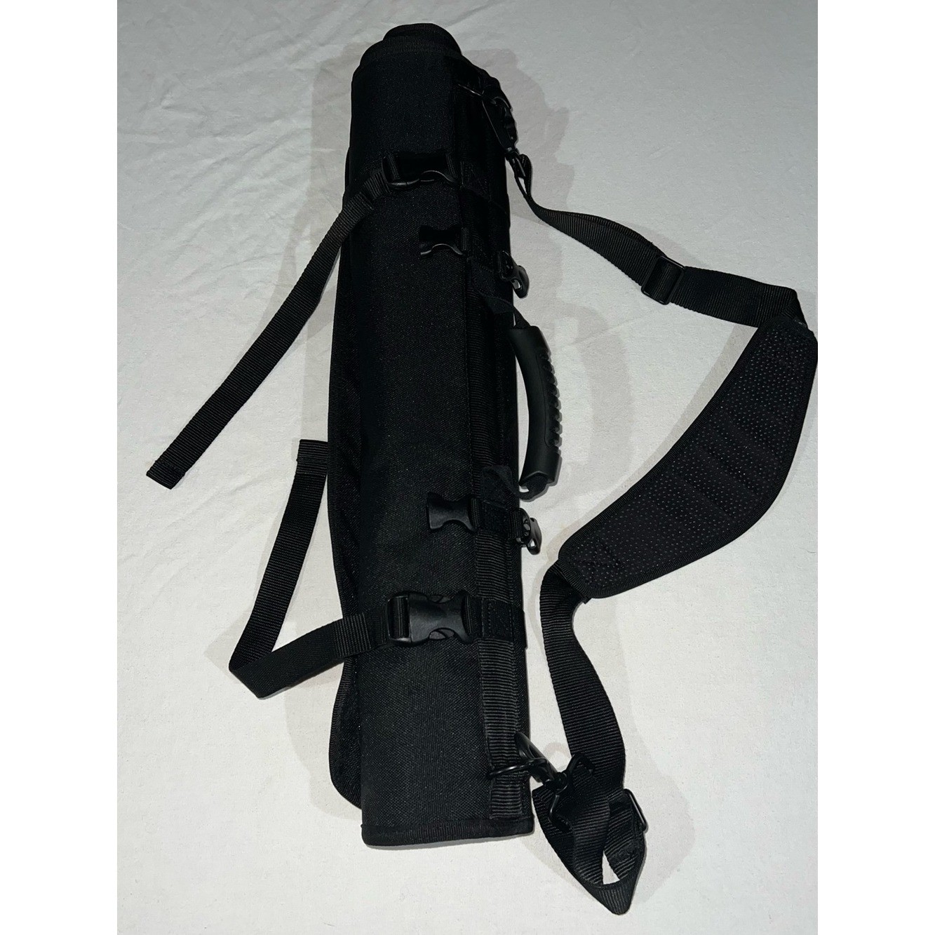 Duluth Trading Co Black Padded-Strap Garment/Carry Bag