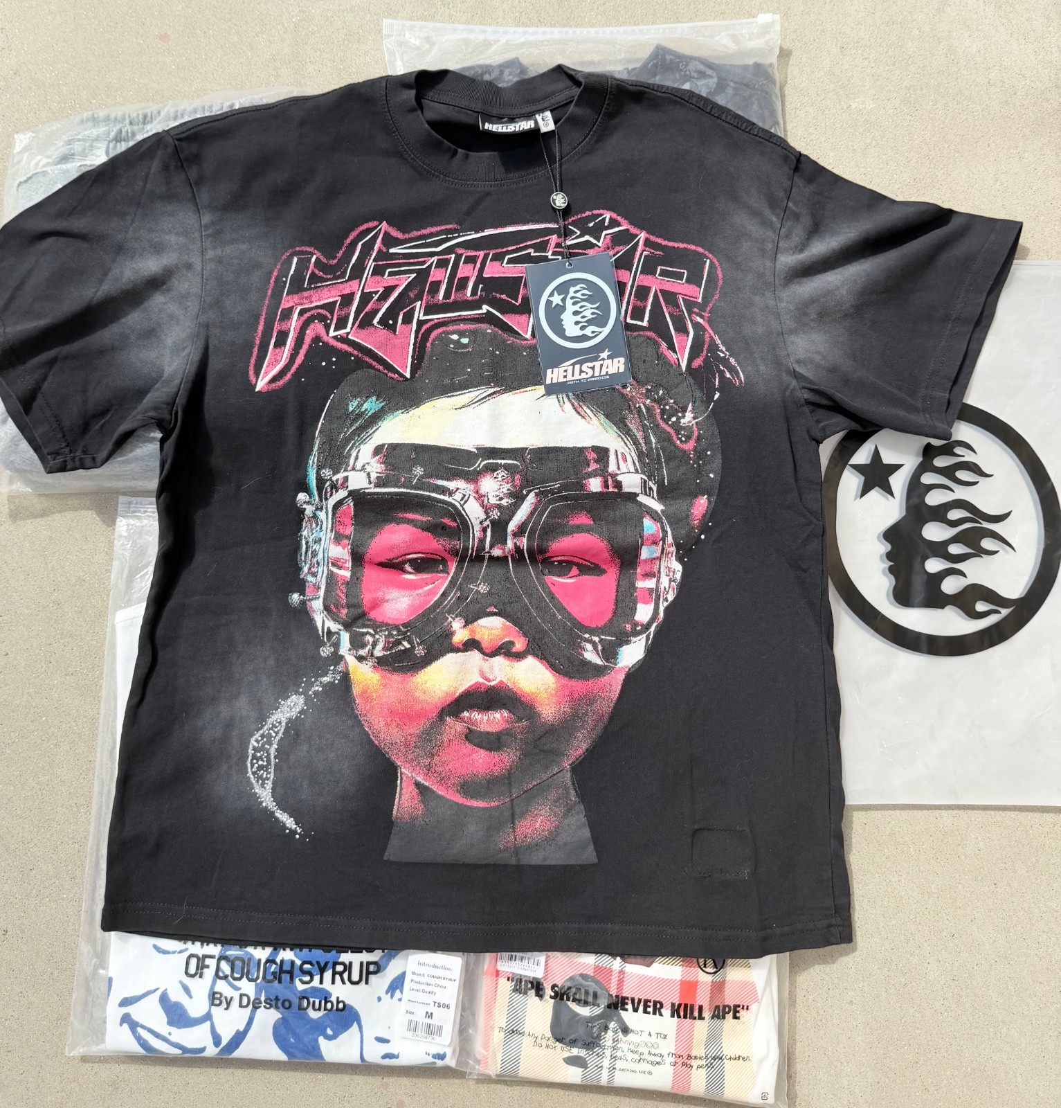 hellstar shirt brand new with bag size M