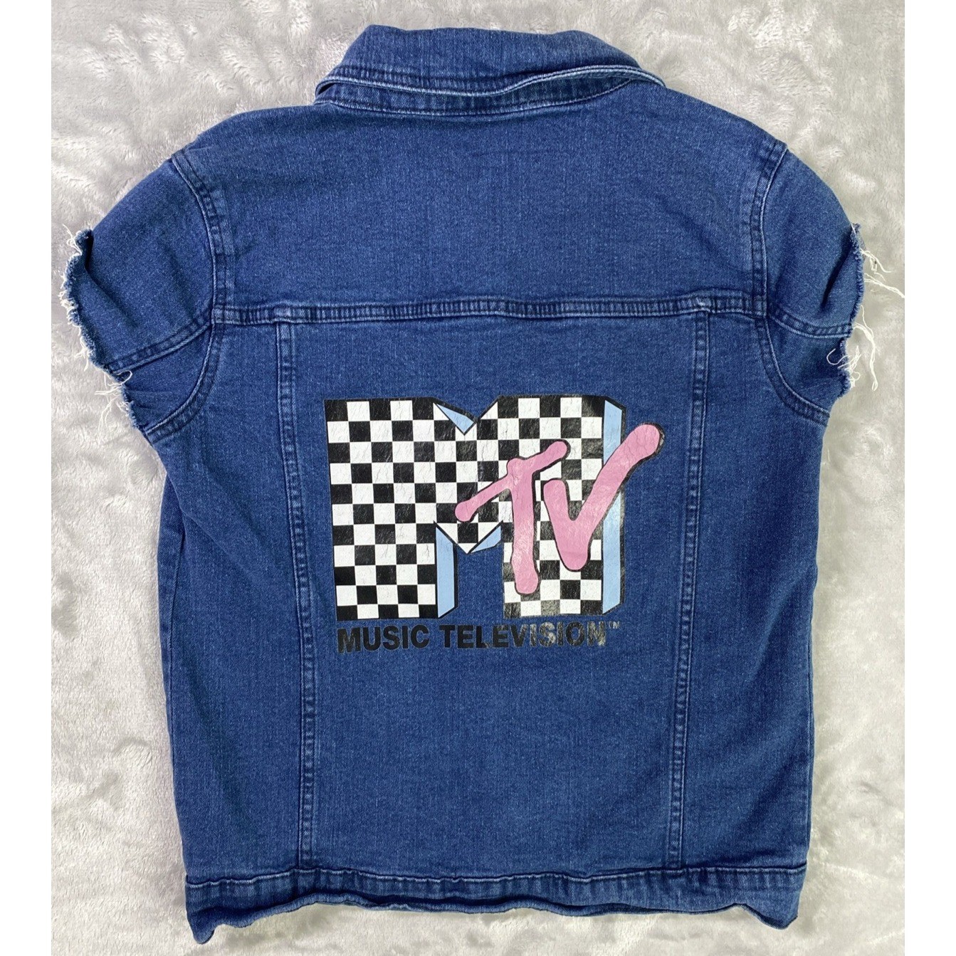 MTV Music Television Denim Trucker Cut Off Jacket Girls XL Blue Distress Vintage