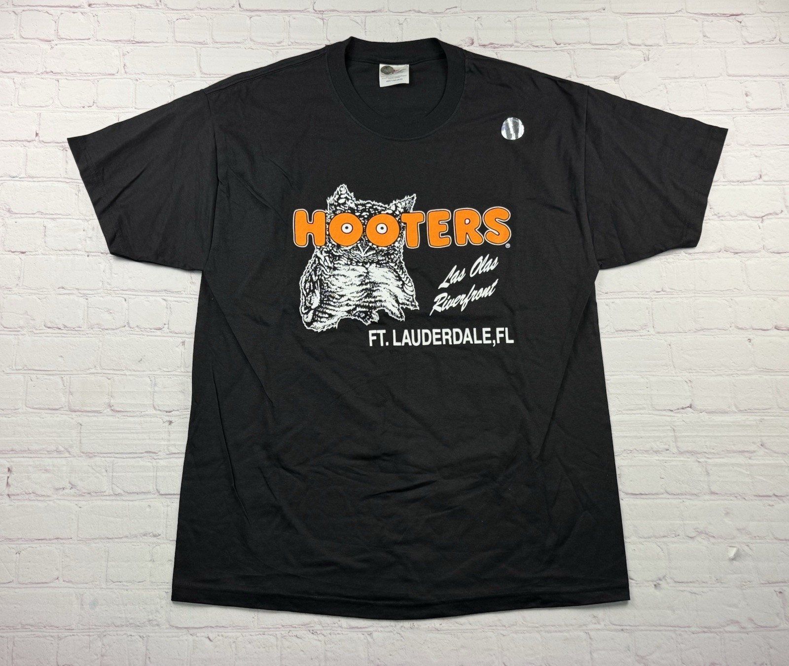 NWT Vintage 2003 Hooters Ft Lauderdale Beach FL Owl Graphic T Shirt Black USA L