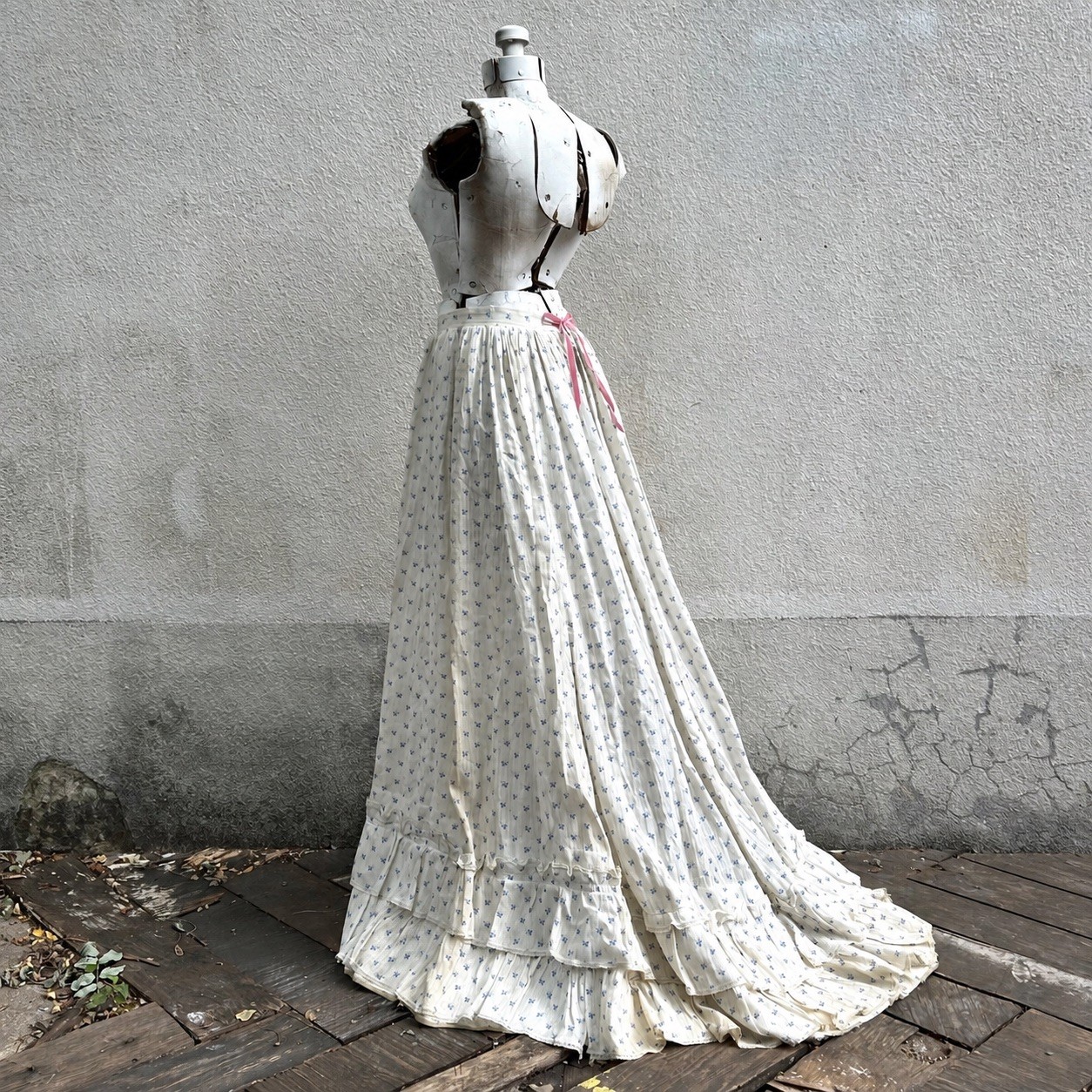 Antique 1890s 1900s Victorian Edwardian Cotton Calico Skirt Ruffles 26” Waist