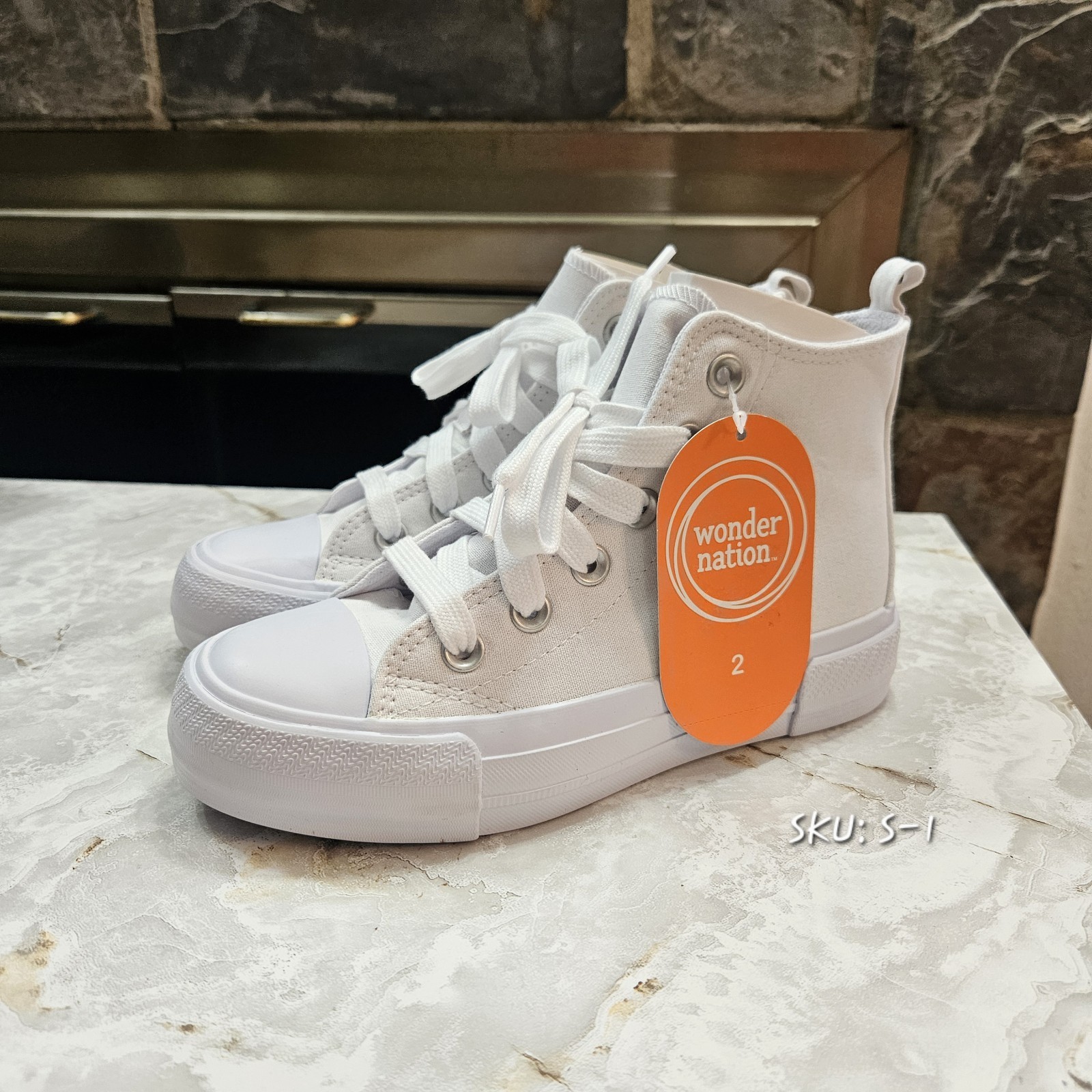 NWT - Wonder Nation Kids, US 2, High Top Canvas Sneakers
