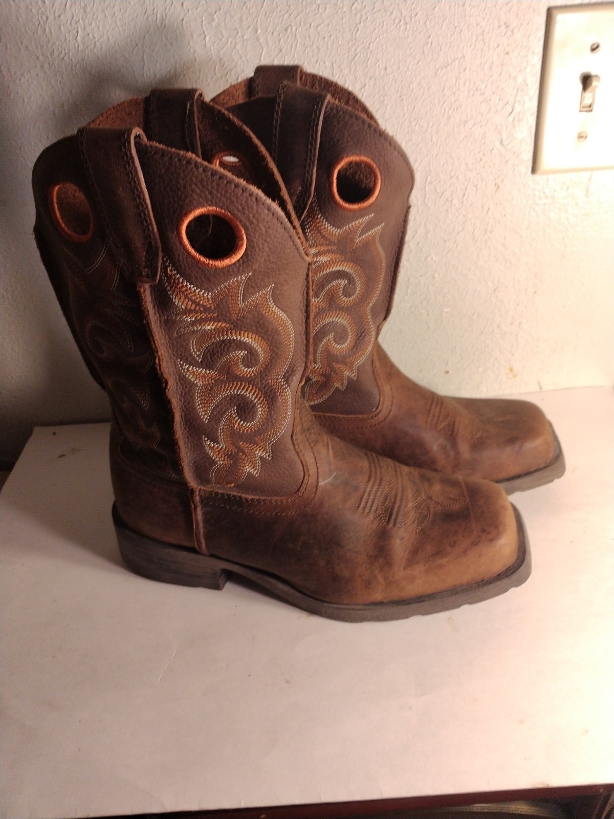 Laredo Men’s Western Cowboy Boots Size 8D Tan Leather Square Toe 7424 Worn once 