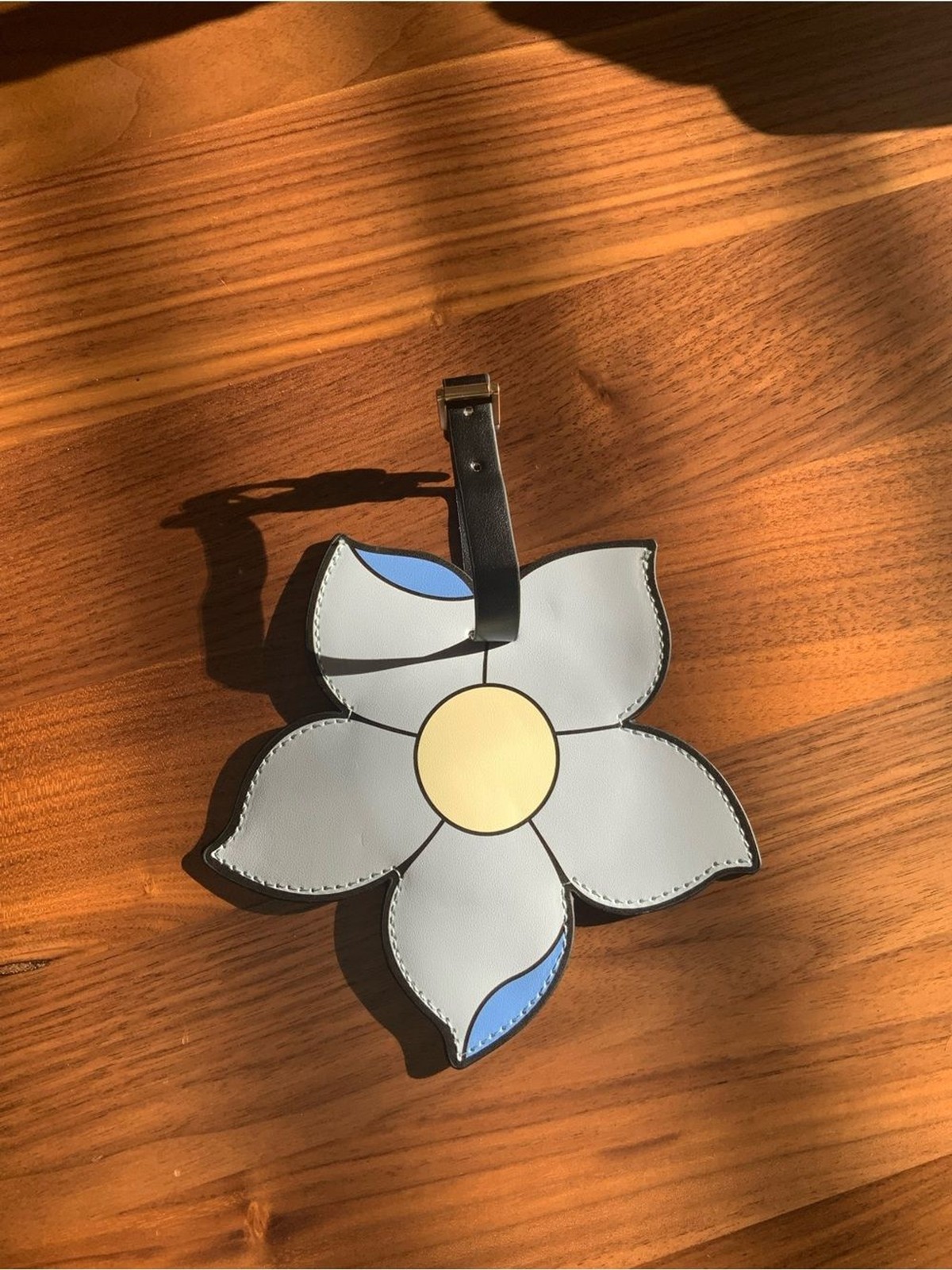 Rare Kate New York spade blue flower bed luggage tag