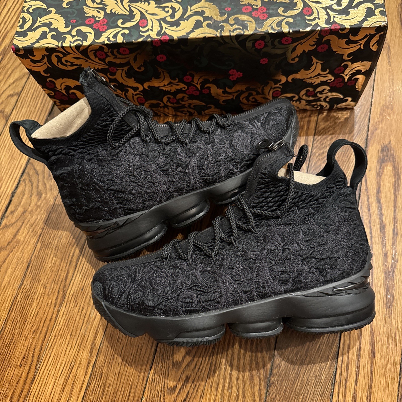 Size 8 - Kith x Nike LeBron Performance 15 Suit of Armor