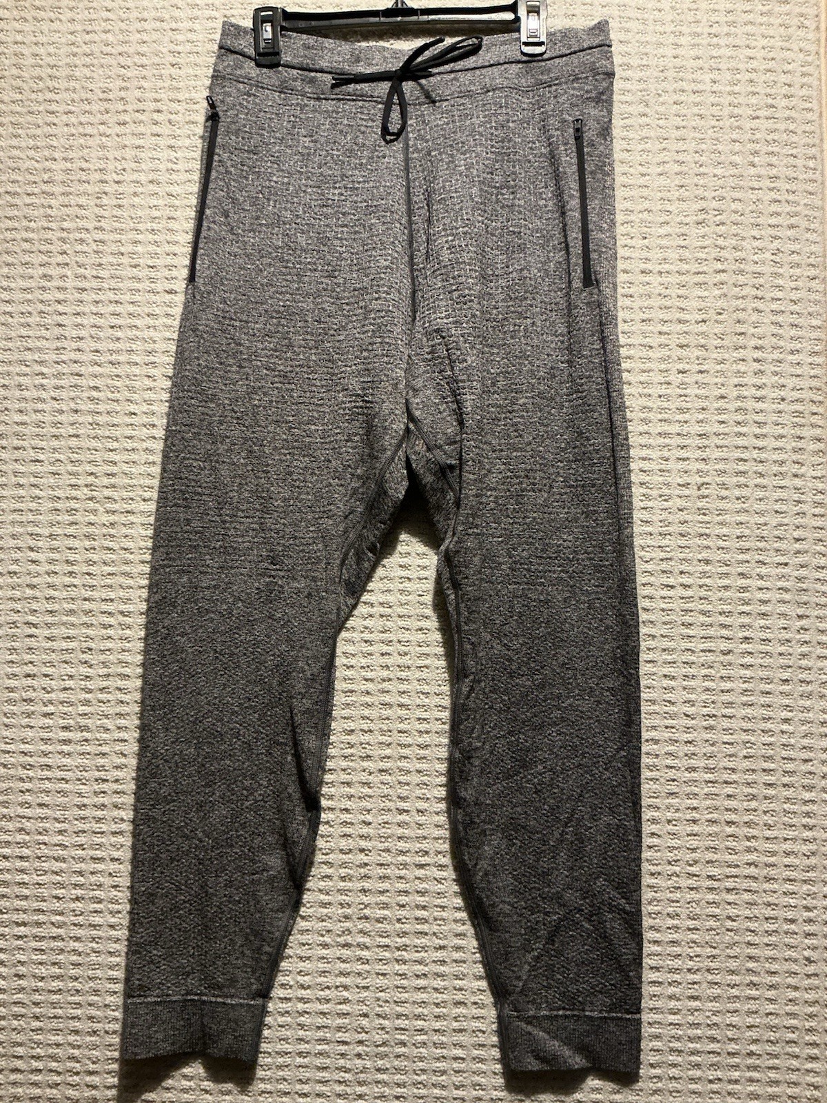Lululemon Men’s Engineered Warmth Joggers L NWOT Gray Textured Waffle Knit