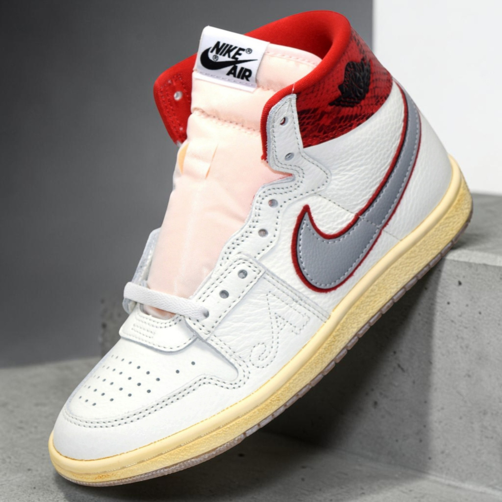 Nike Air Jordan Air Ship PE SP \