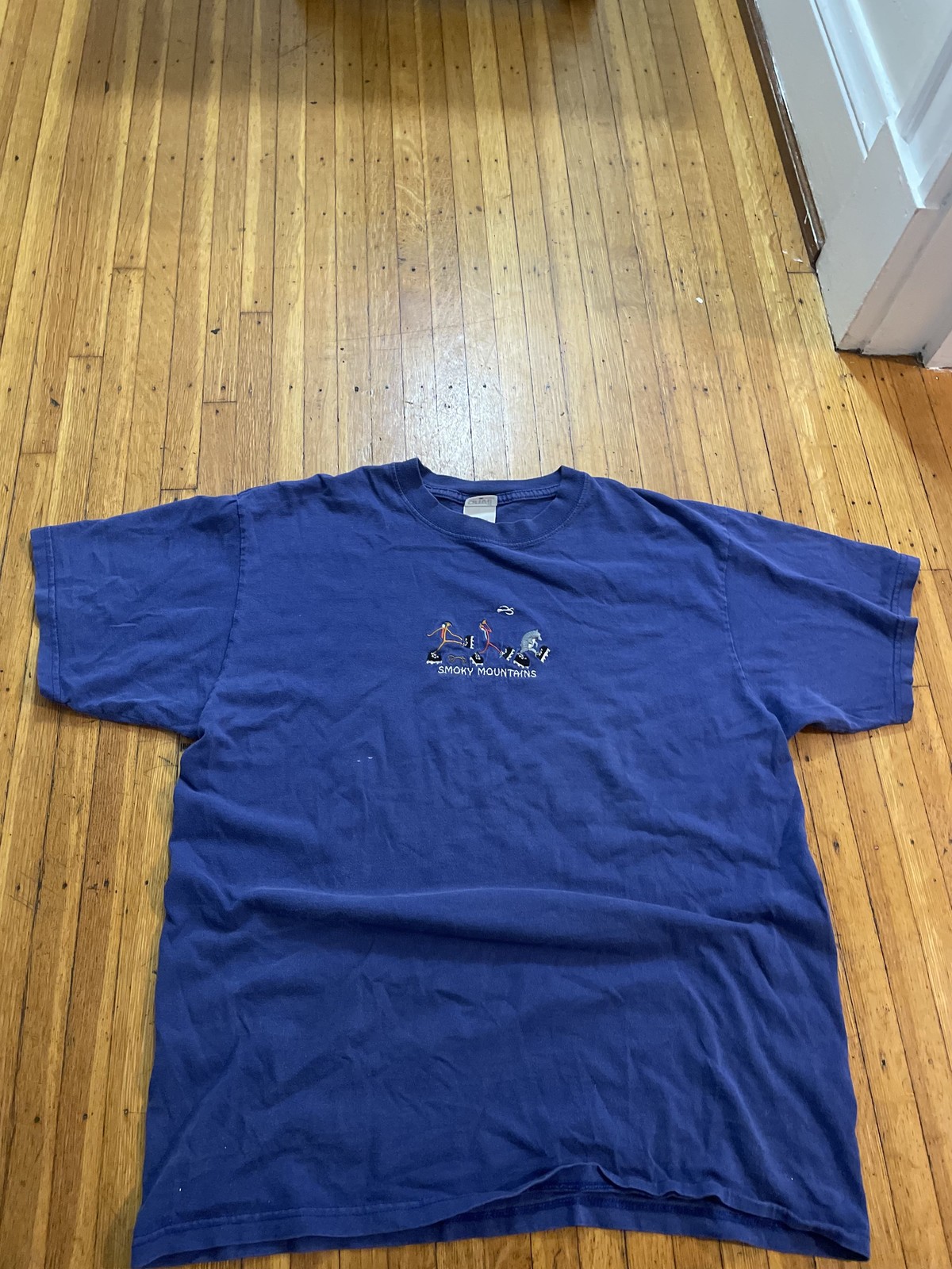 Vintage Smoky Mountains Embroidered T-Shirt