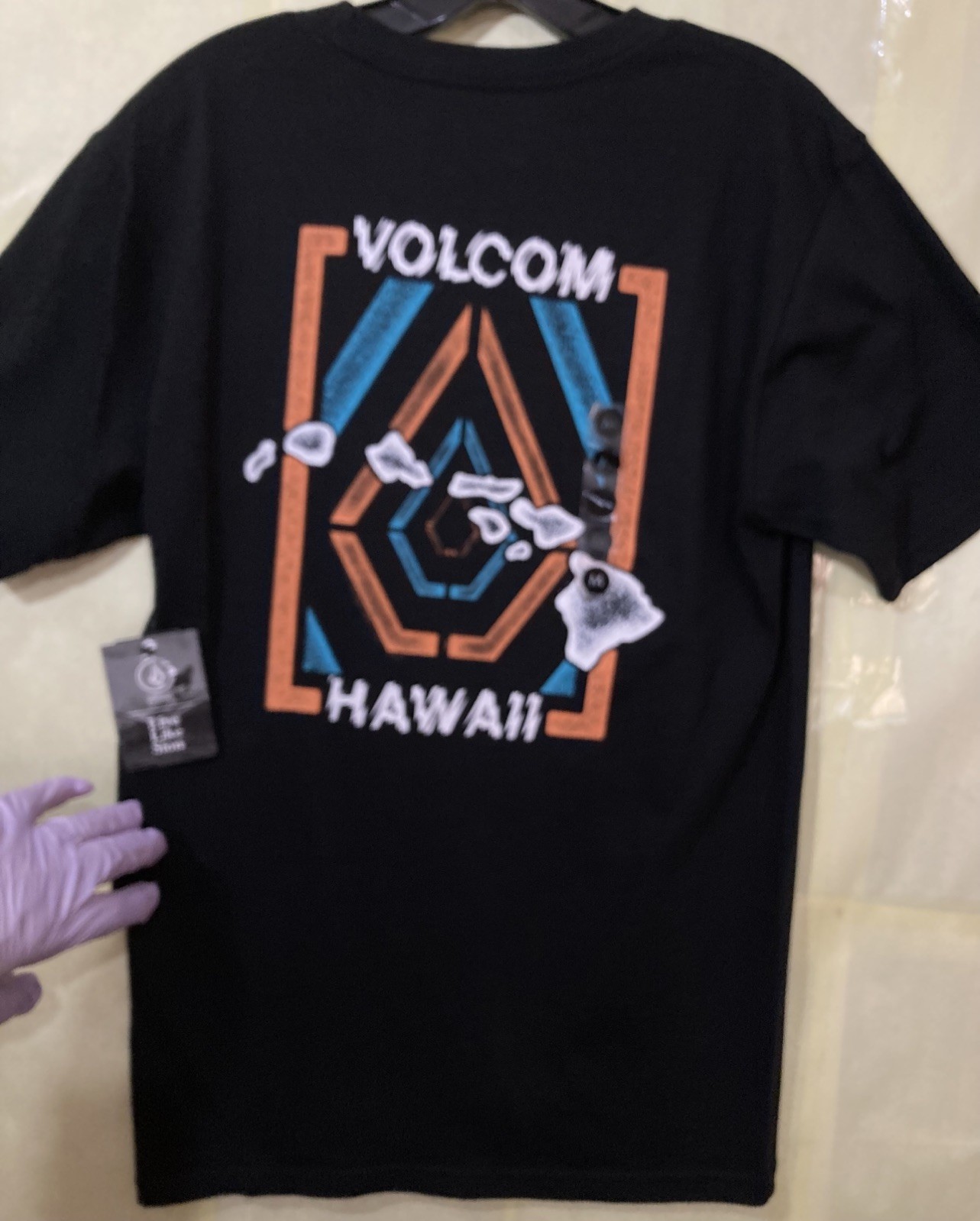 [NEW]  VOLCOM HAWAII Unisex T Shirt; MEDIUM;  Black;  New with Tag