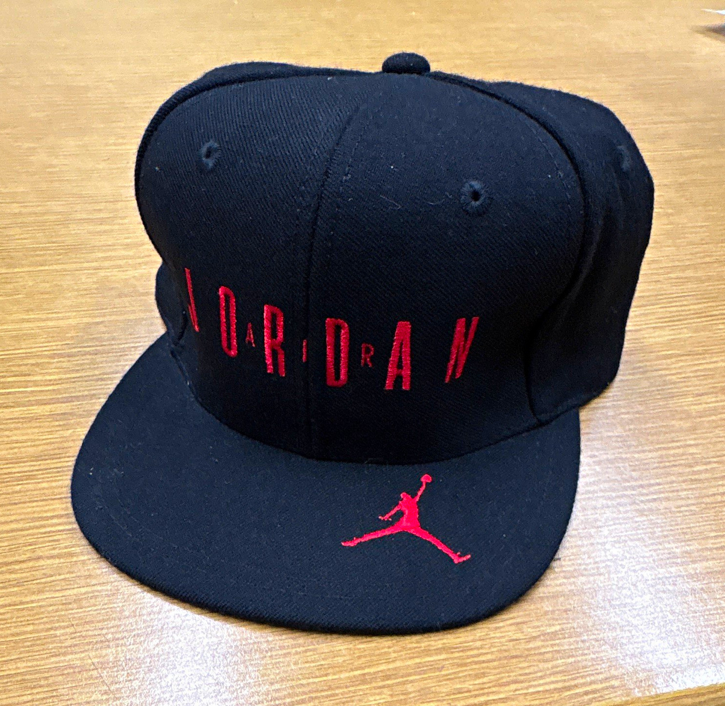 Vintage Rare 90’s Nike Air Jordan Embroidered Jumpman SnapBack 100% Wool Shell