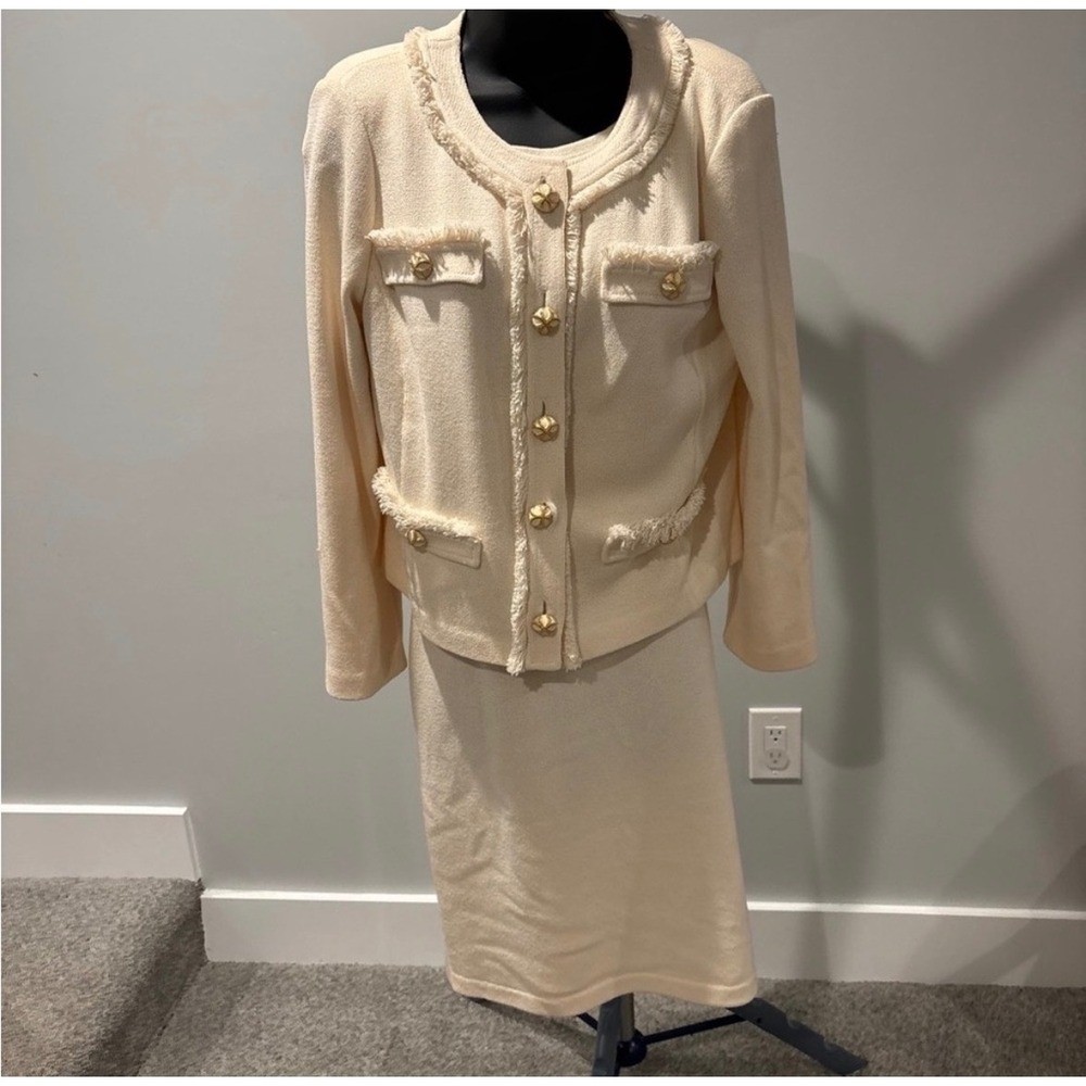 Vintage St. John caviar 3 piece matching skirt suit size 10
