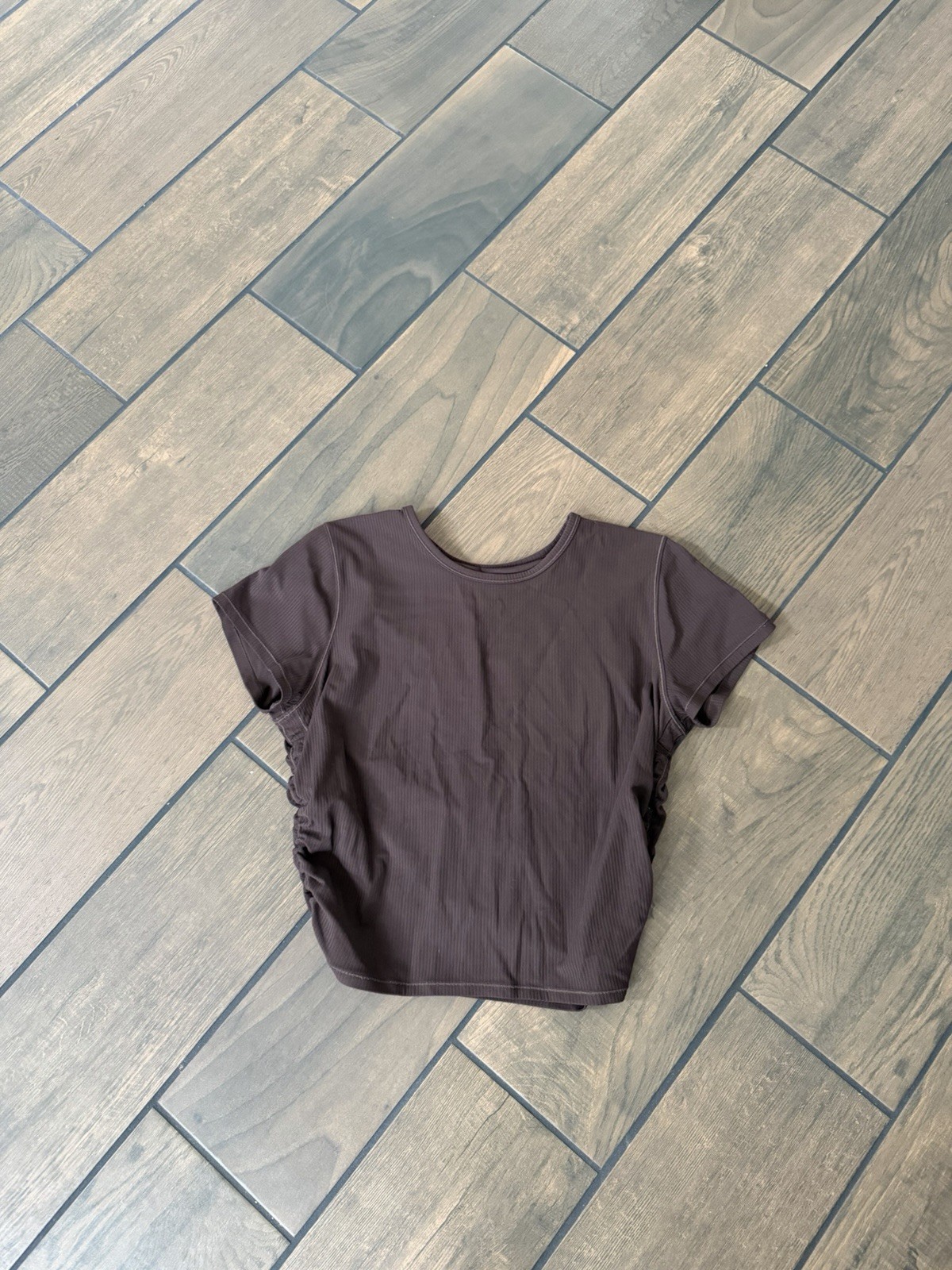 Lululemon Women\'s All It Takes Ribbed Nulu Shirt Stretch Crop, Size 12 Brown