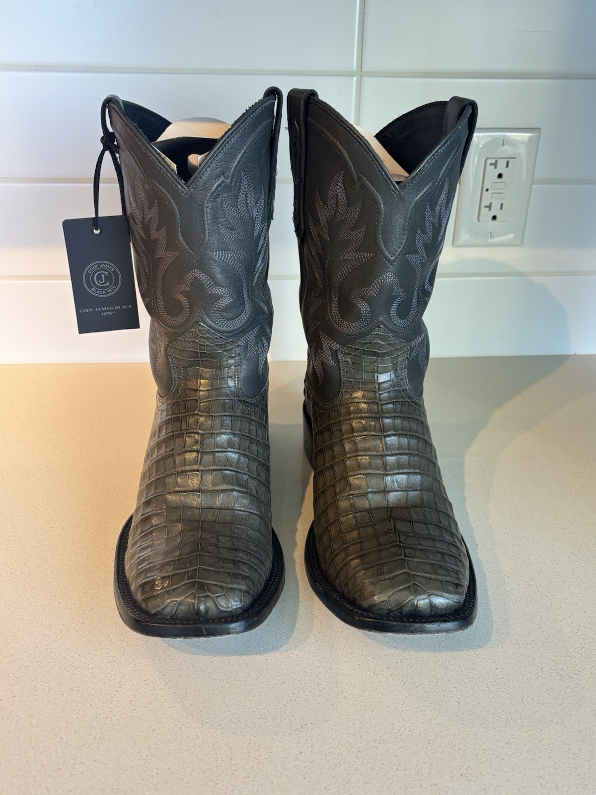 Cody James Black 1978 -The Hayward Exotic Caiman Belly Grey- Size 11E