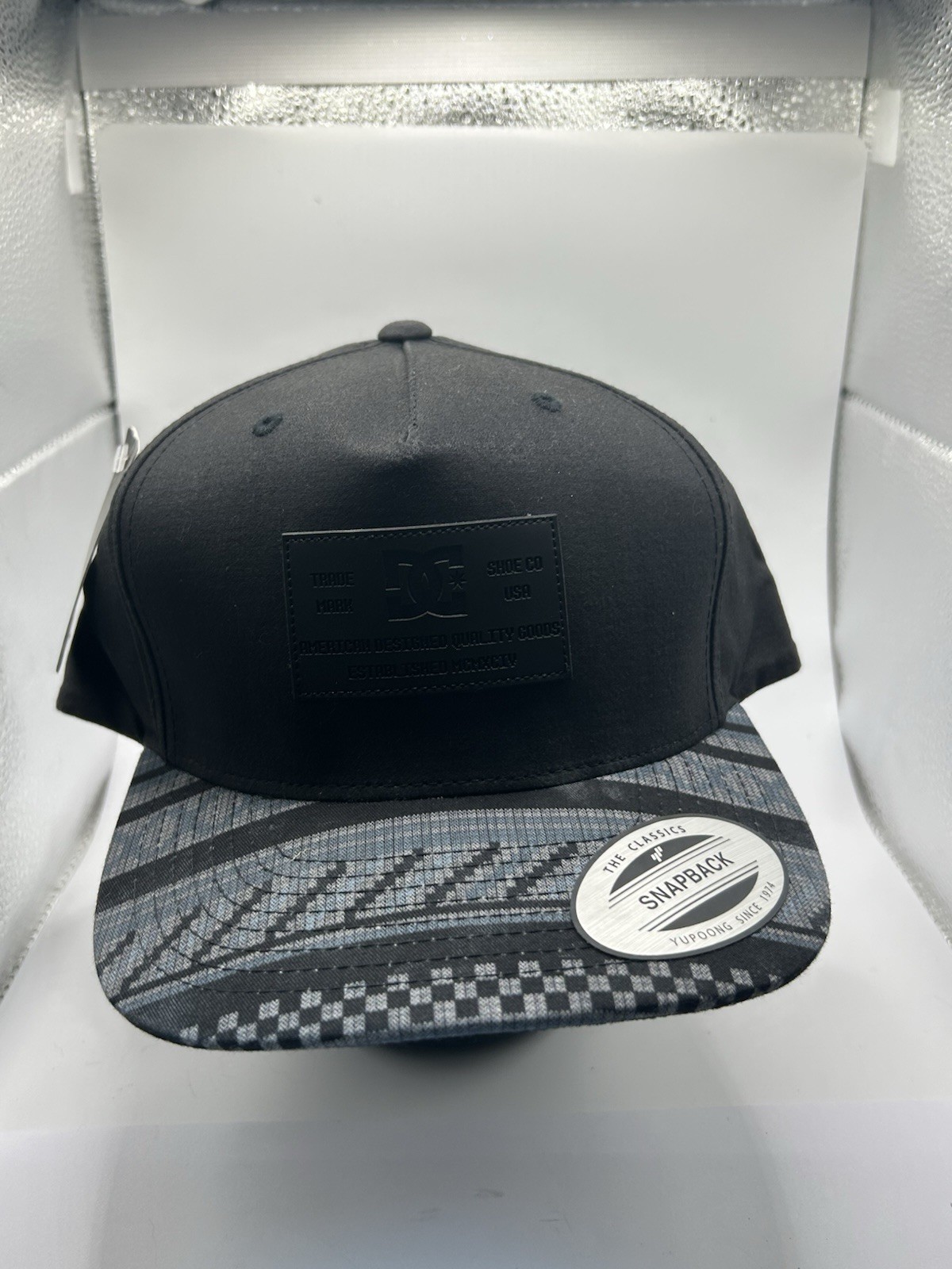 DC Shoes Co Snapback Hat Baseball Cap Black About Face Skater The Classics