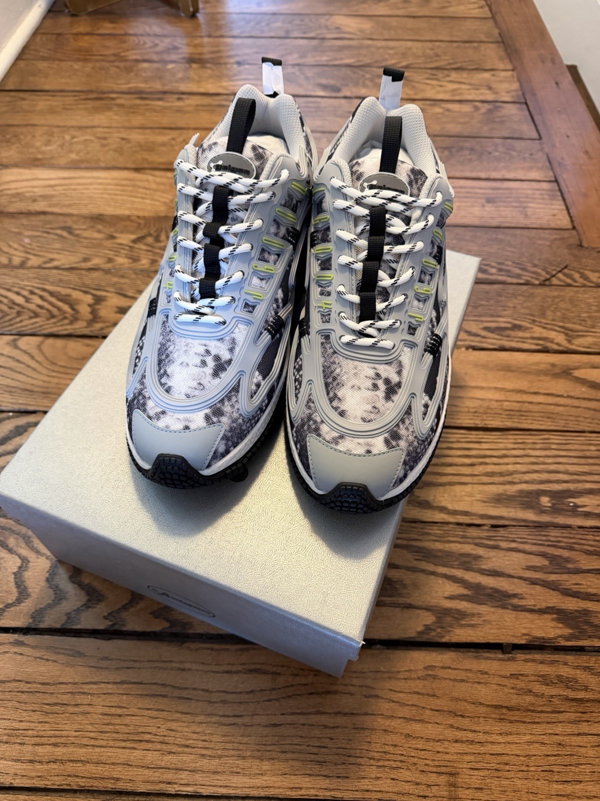 John Geiger 004 Unreleased Sample Size 13