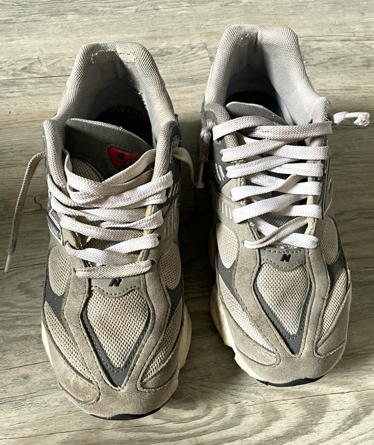 New Balance Gray Low Top Lace Up Athletic Sneakers for Men Activewear Casual